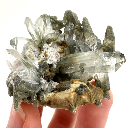 Chlorite Quartz | green phantom quartz crystal, mineral specimen