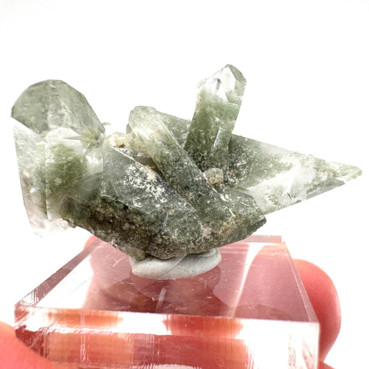 Chlorite Quartz | green phantom quartz crystal, mineral specimen