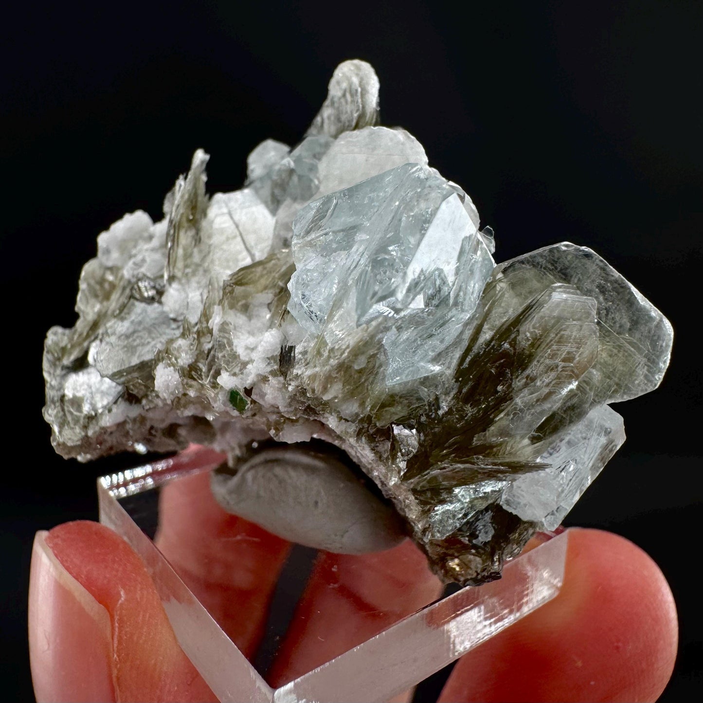 Aquamarine with Muscovite | terminated blue beryl crystal, natural mineral specimen