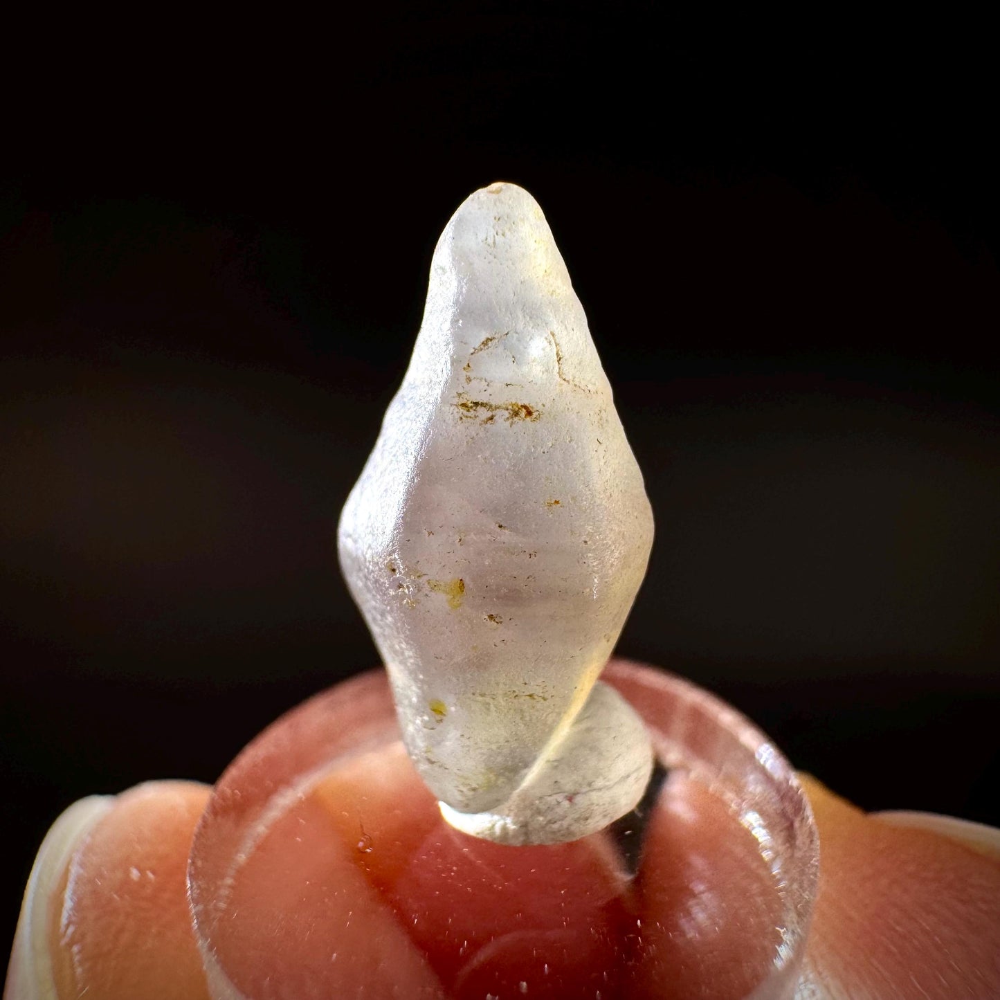 Ceylon Sapphire | natural uncut raw sapphire crystal, mineral specimen from Sri Lanka