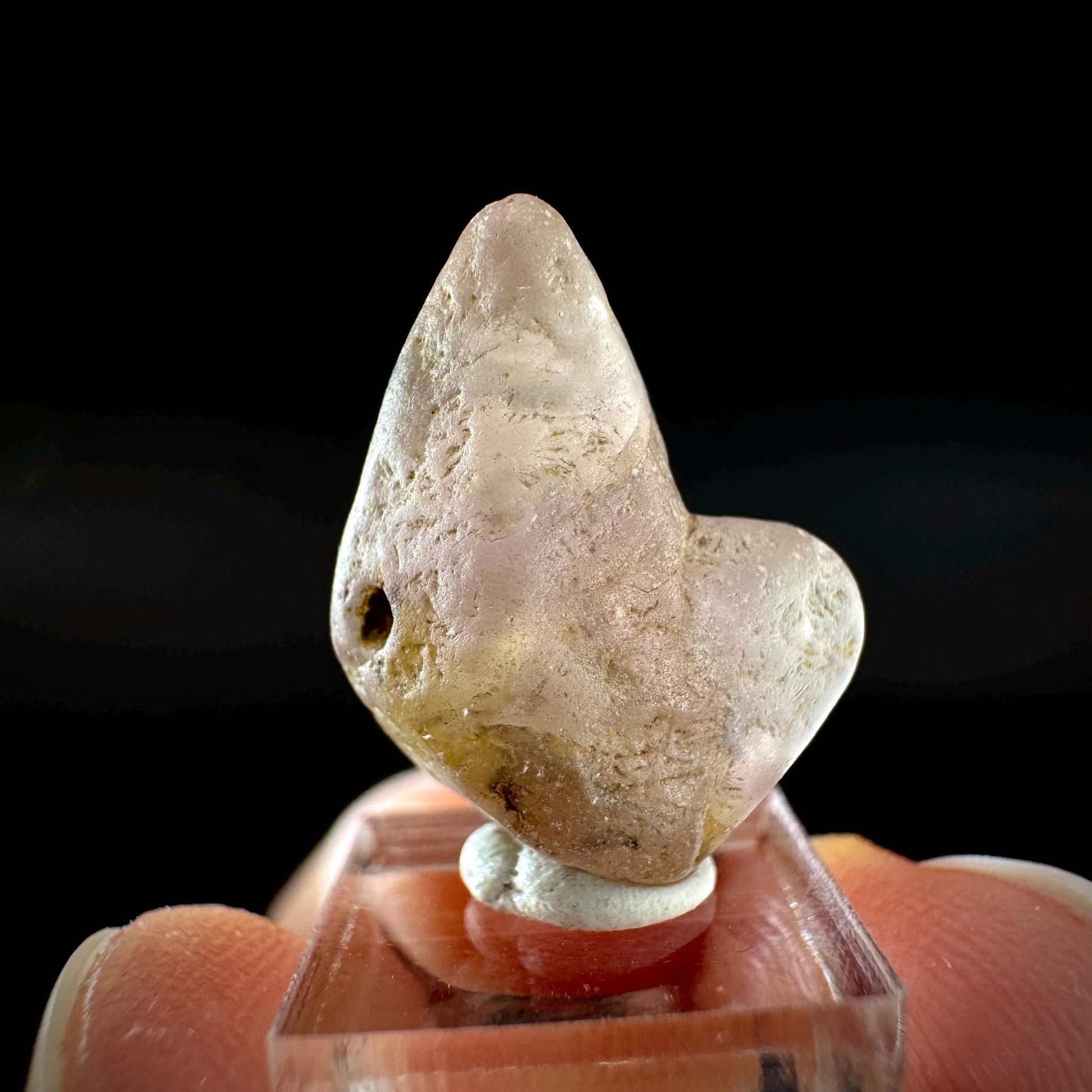 Ceylon Sapphire | natural lilac crystal, uncut raw sapphire, mineral specimen from Sri Lanka