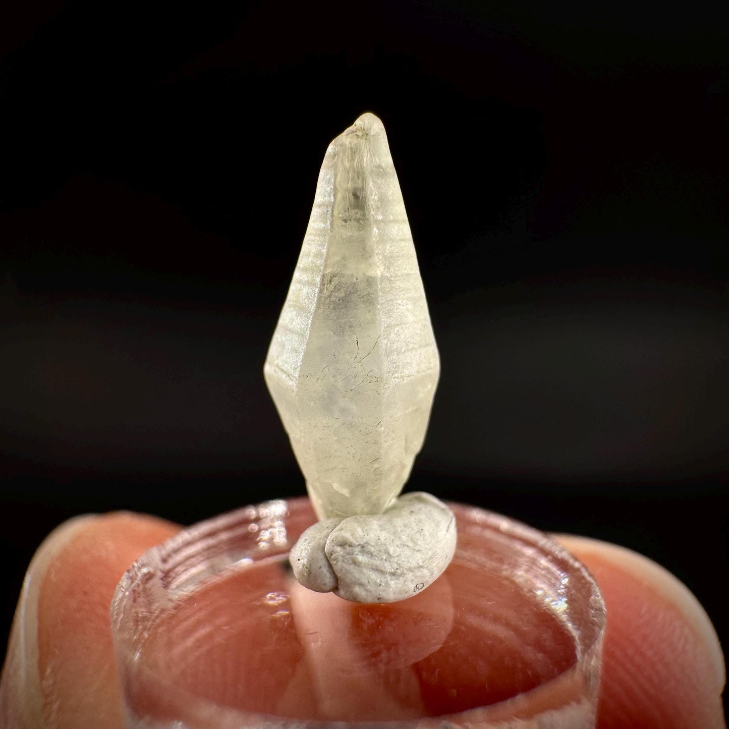 Ceylon Sapphire | natural uncut raw sapphire crystal, mineral specimen from Sri Lanka