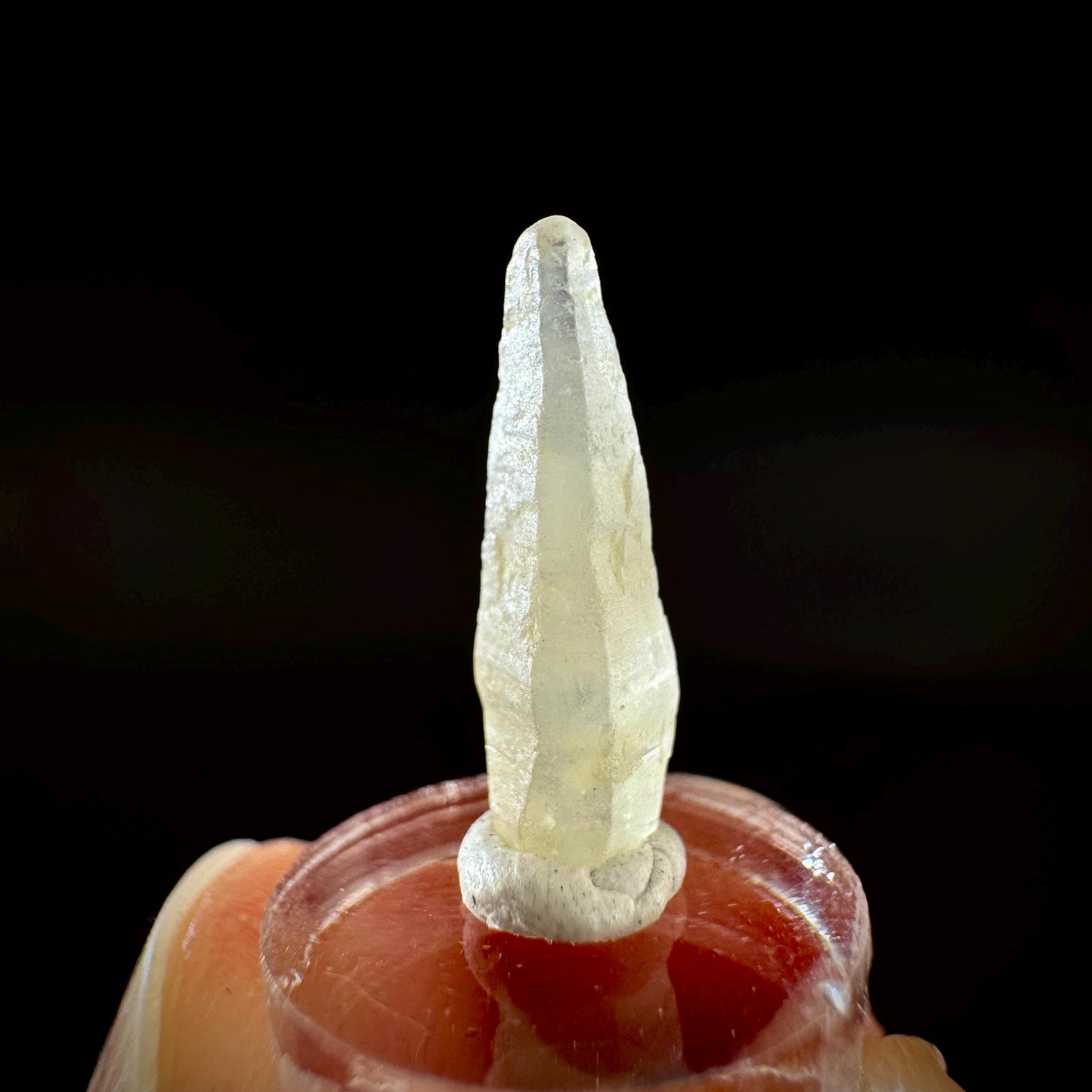 Ceylon Sapphire | natural uncut raw sapphire crystal, mineral specimen from Sri Lanka