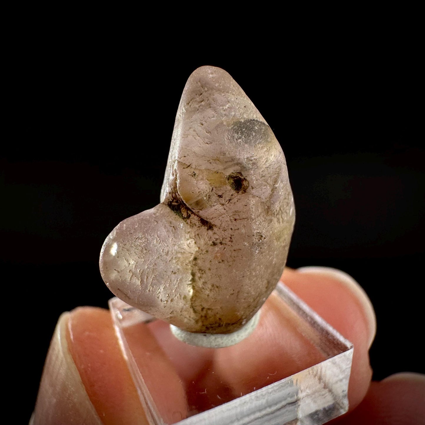 Ceylon Sapphire | natural lilac crystal, uncut raw sapphire, mineral specimen from Sri Lanka