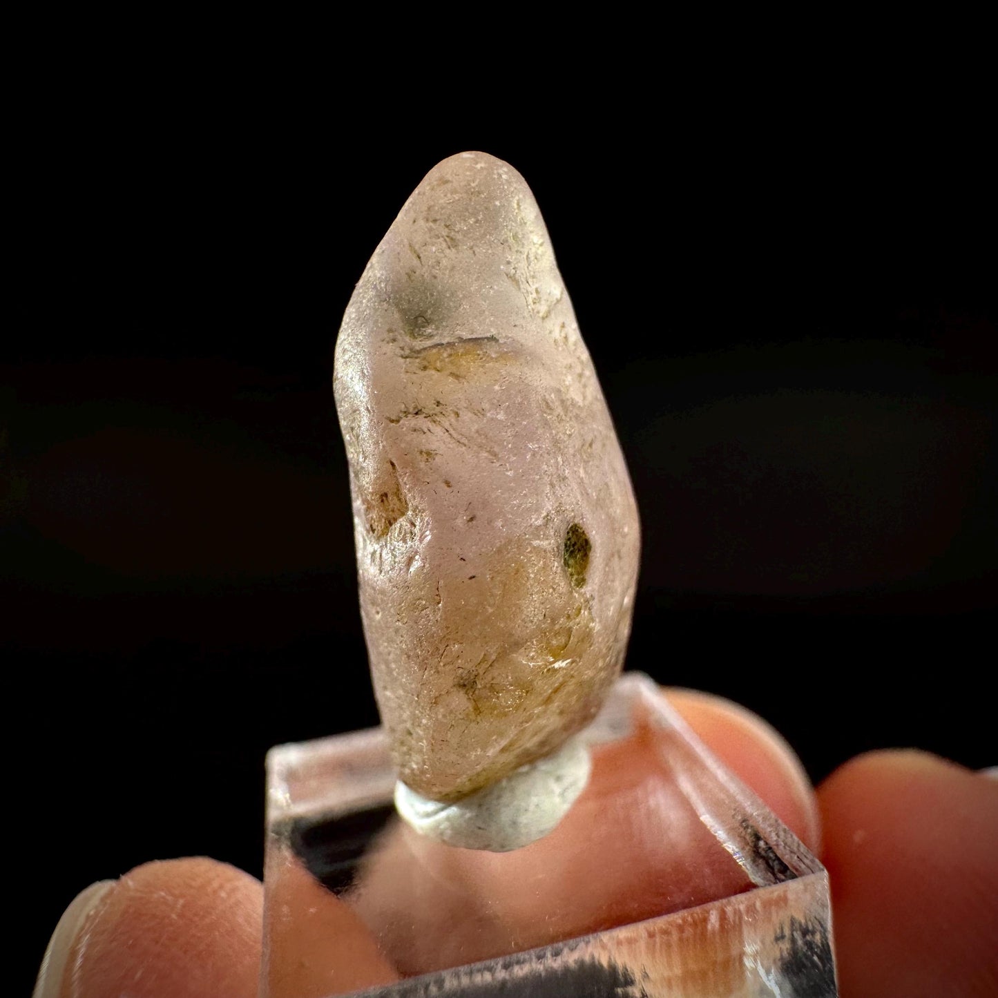 Ceylon Sapphire | natural lilac crystal, uncut raw sapphire, mineral specimen from Sri Lanka