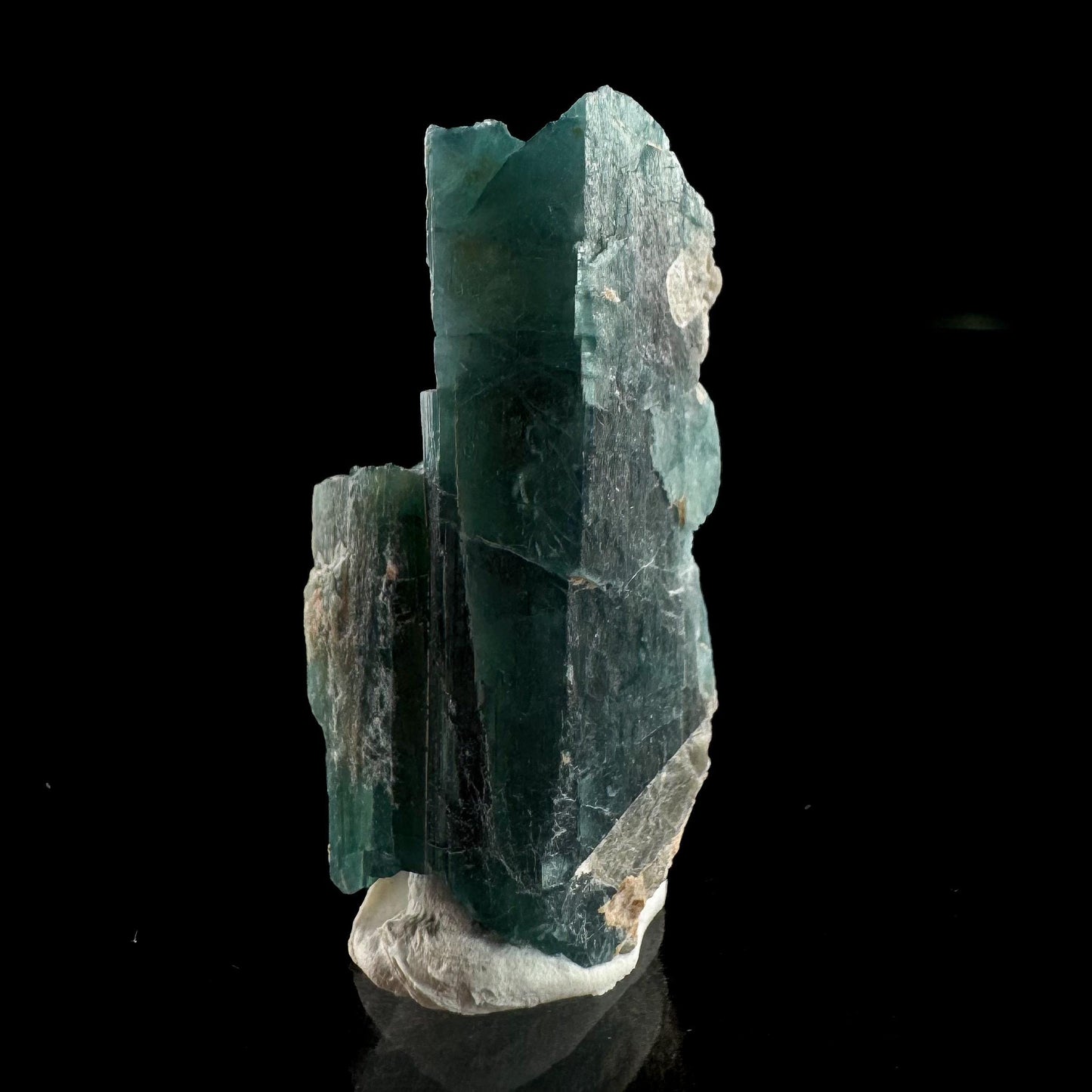 Grandidierite | blue crystal with terminated faces, rare mineral specimen from Madagascar