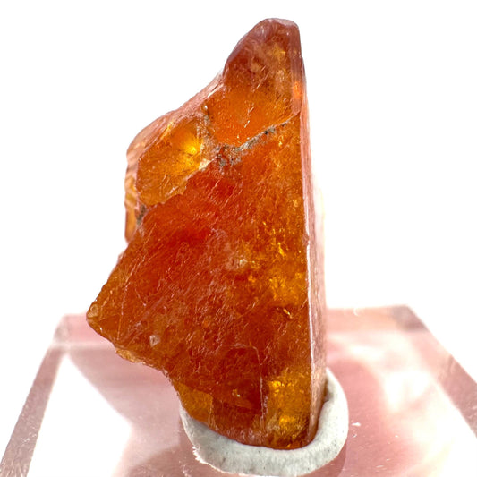 Scheelite | natural orange crystal, mineral specimen from Pakistan