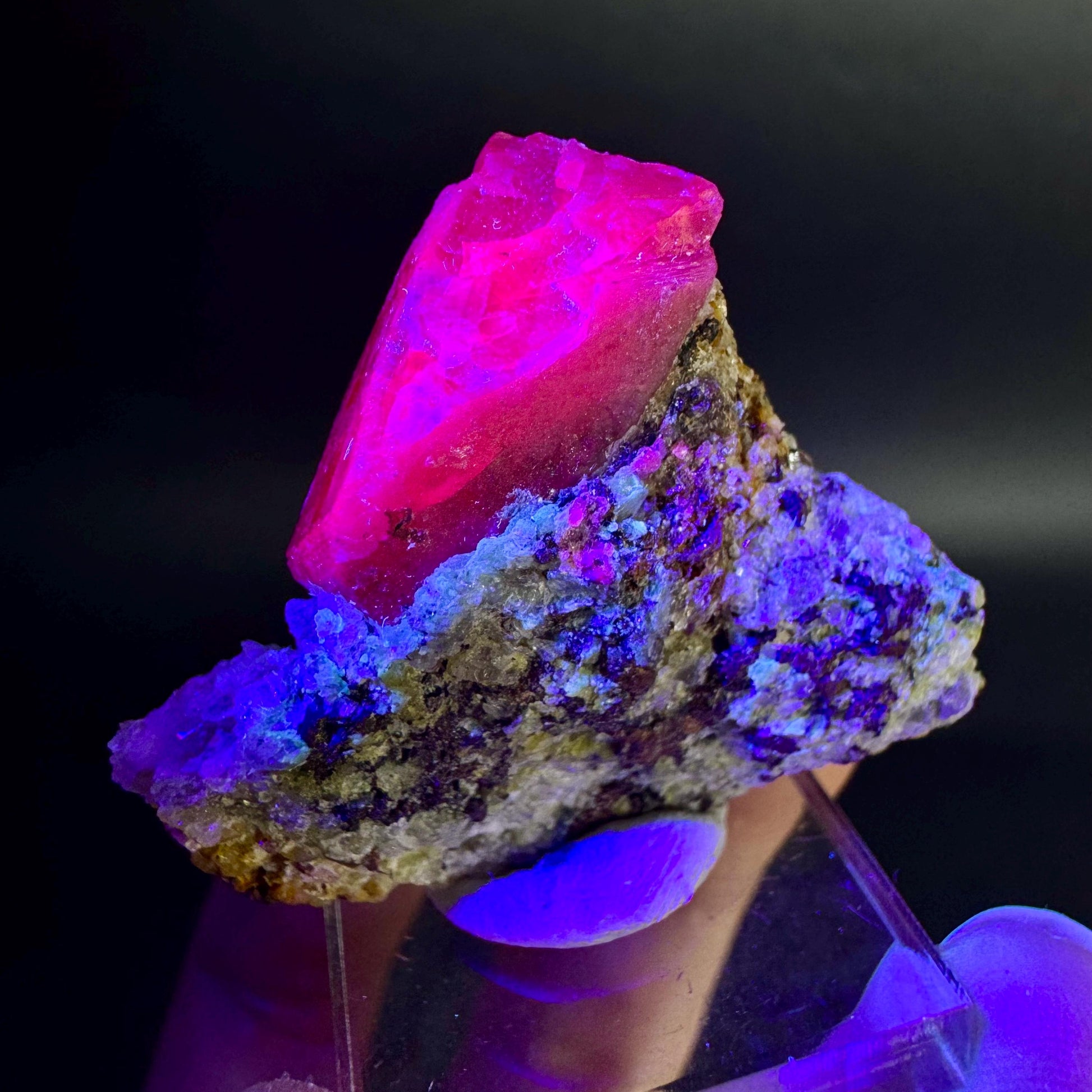 Spinel on Calcite Matrix | Natural red UV reactive crystal, mineral specimen from Afghanistan