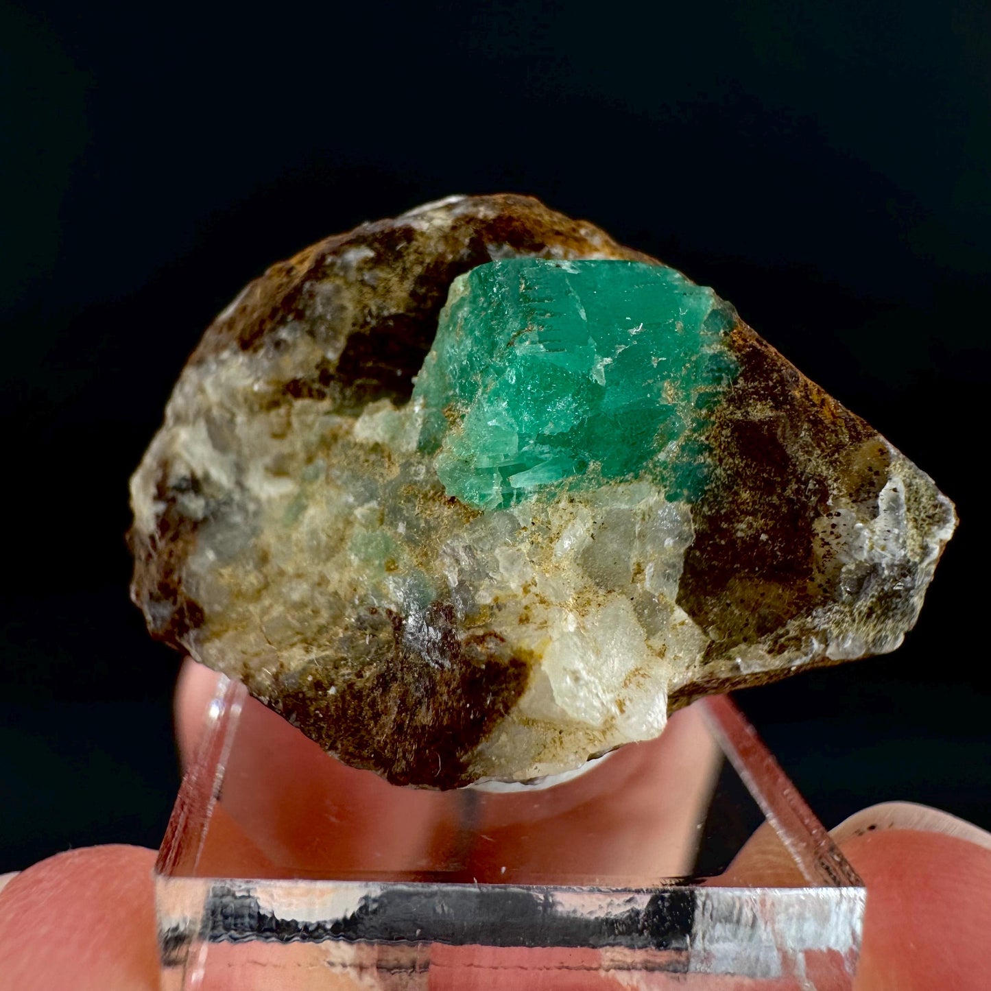 Emerald on Matrix | natural green crystal cluster, raw mineral specimen (Pakistan)