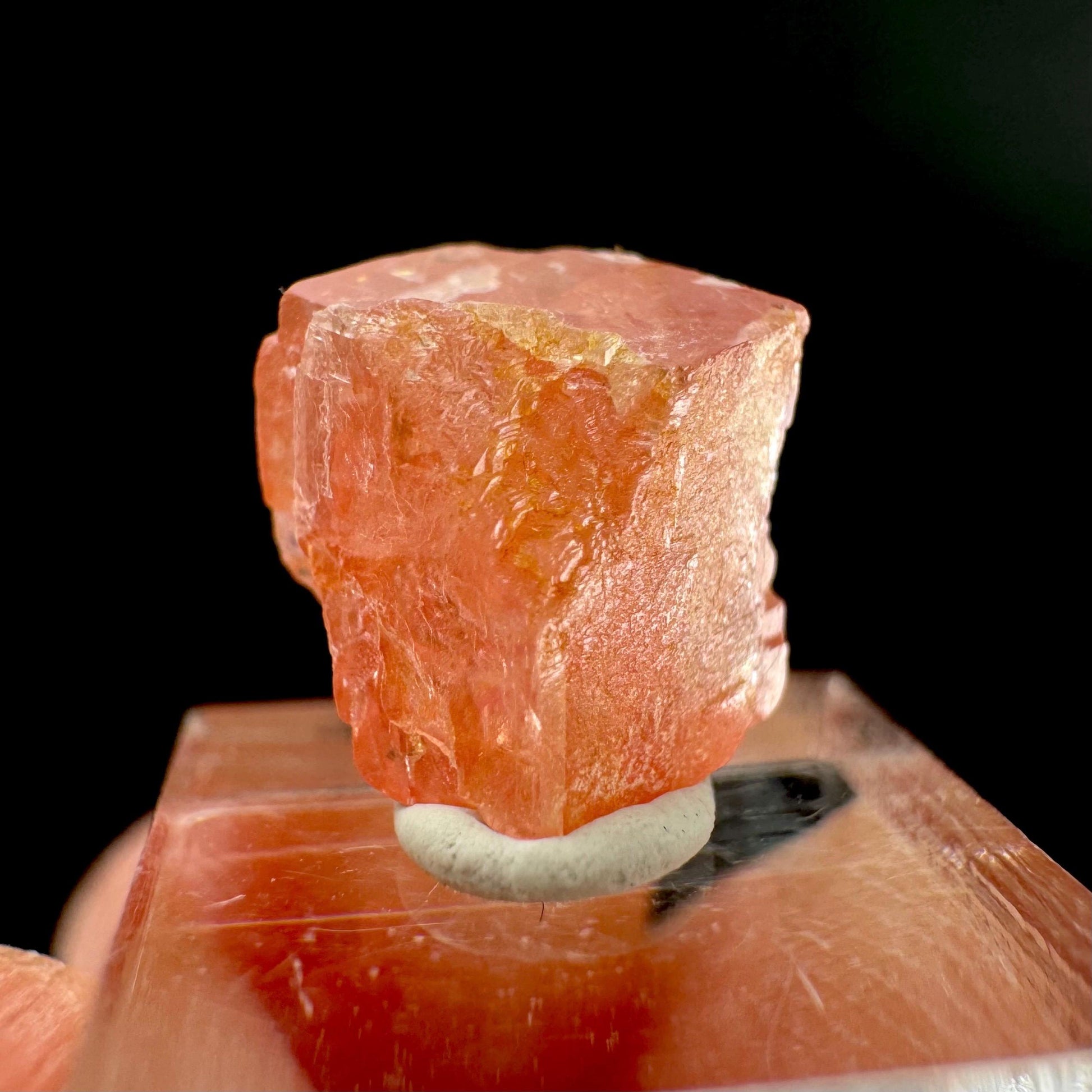 Rhodochrosite | pink crystal, mineral specimen from Pakistan