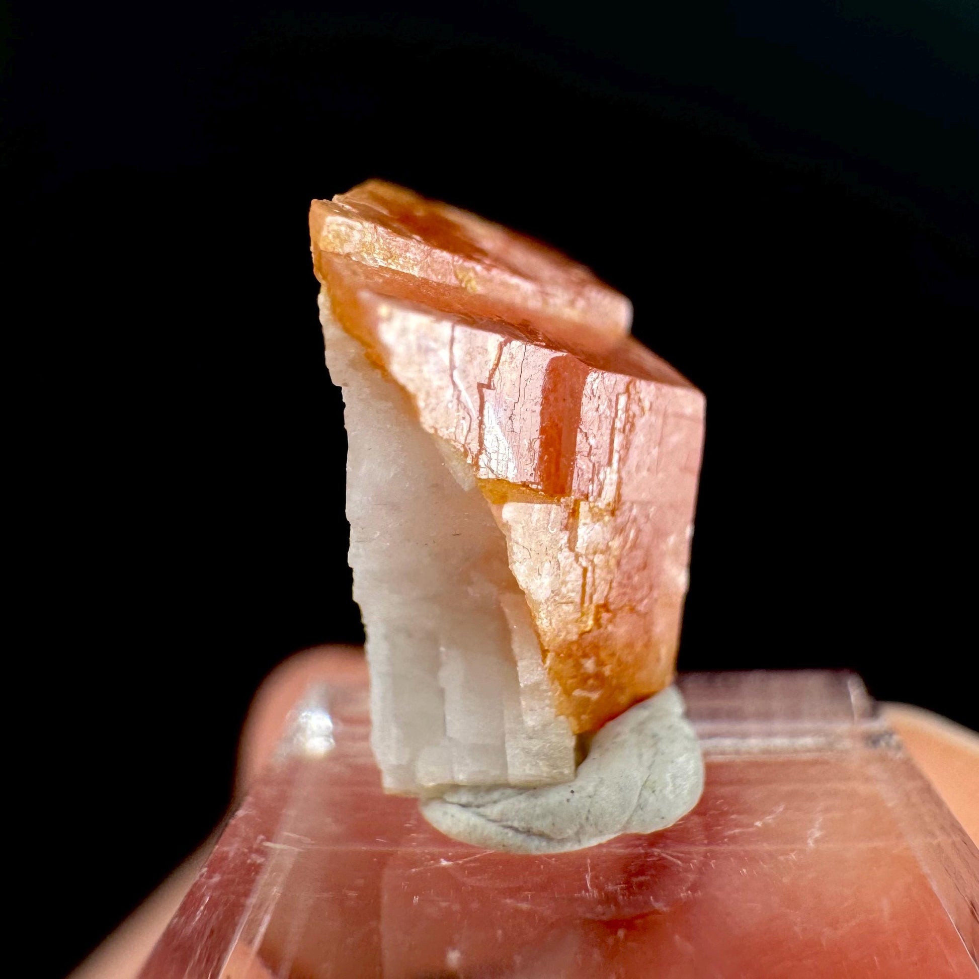 Rhodochrosite | pink crystal, mineral specimen from Pakistan