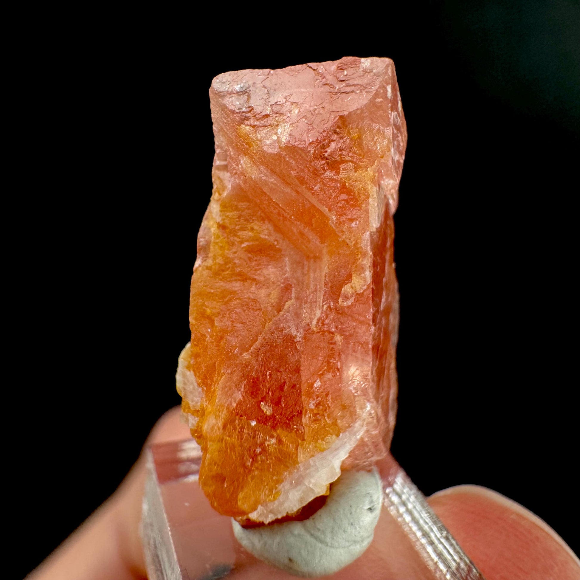 Rhodochrosite | pink crystal, mineral specimen from Pakistan