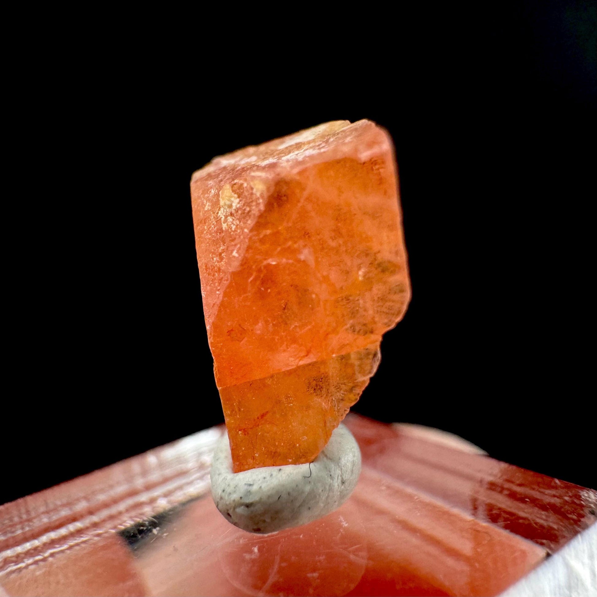 Rhodochrosite | pink crystal, mineral specimen from Pakistan
