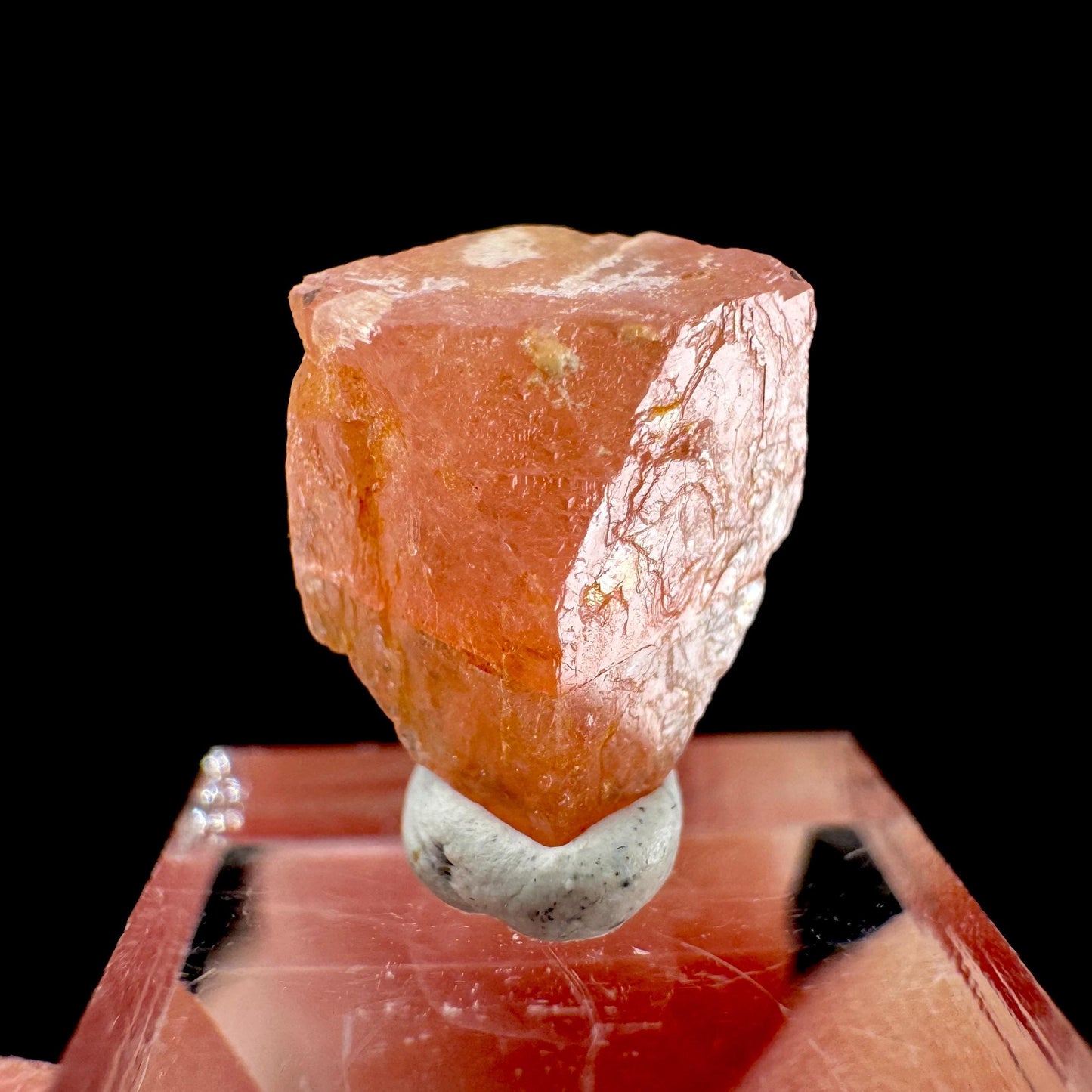 Rhodochrosite | pink crystal, mineral specimen from Pakistan
