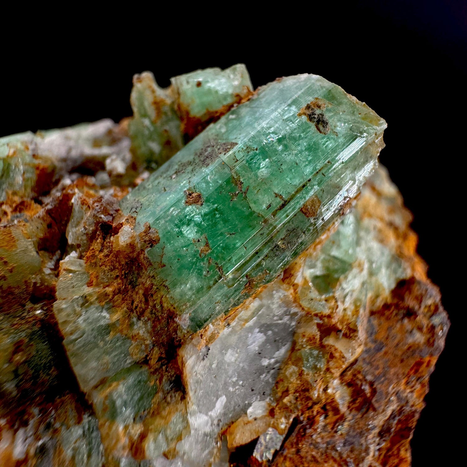Emerald on Matrix | natural green crystal cluster, raw mineral specimen (Pakistan)