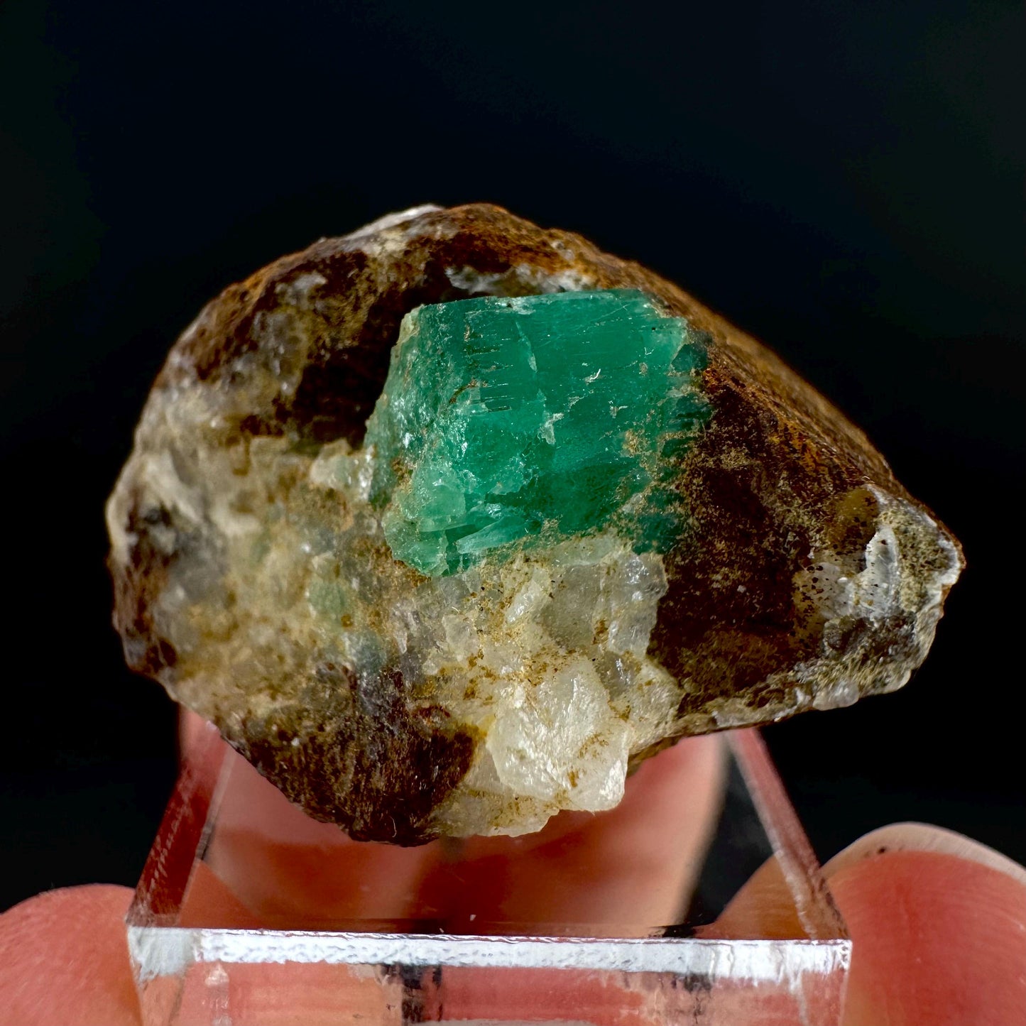 Emerald on Matrix | natural green crystal cluster, raw mineral specimen (Pakistan)