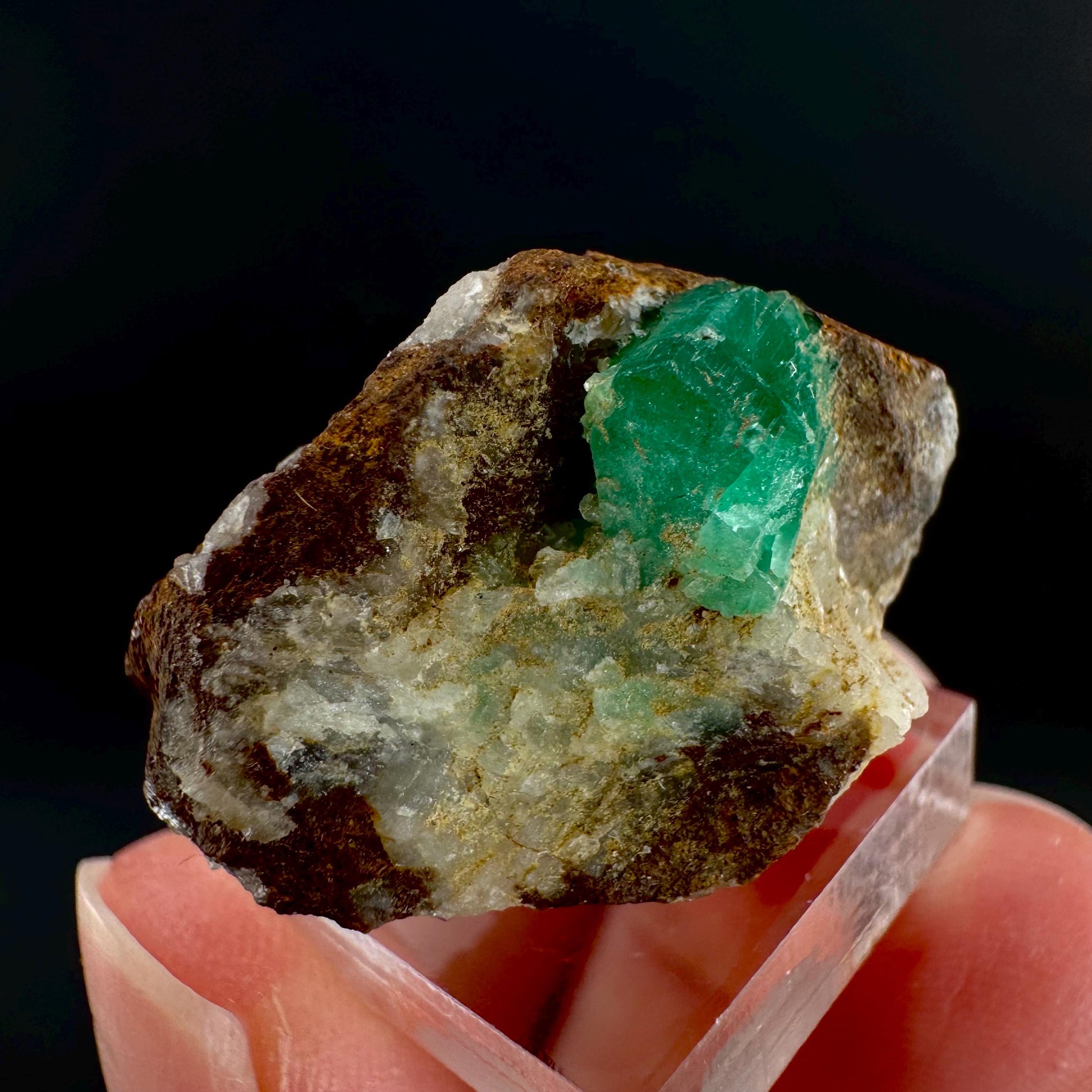 Emerald on Matrix | natural green crystal cluster, raw mineral specimen (Pakistan)