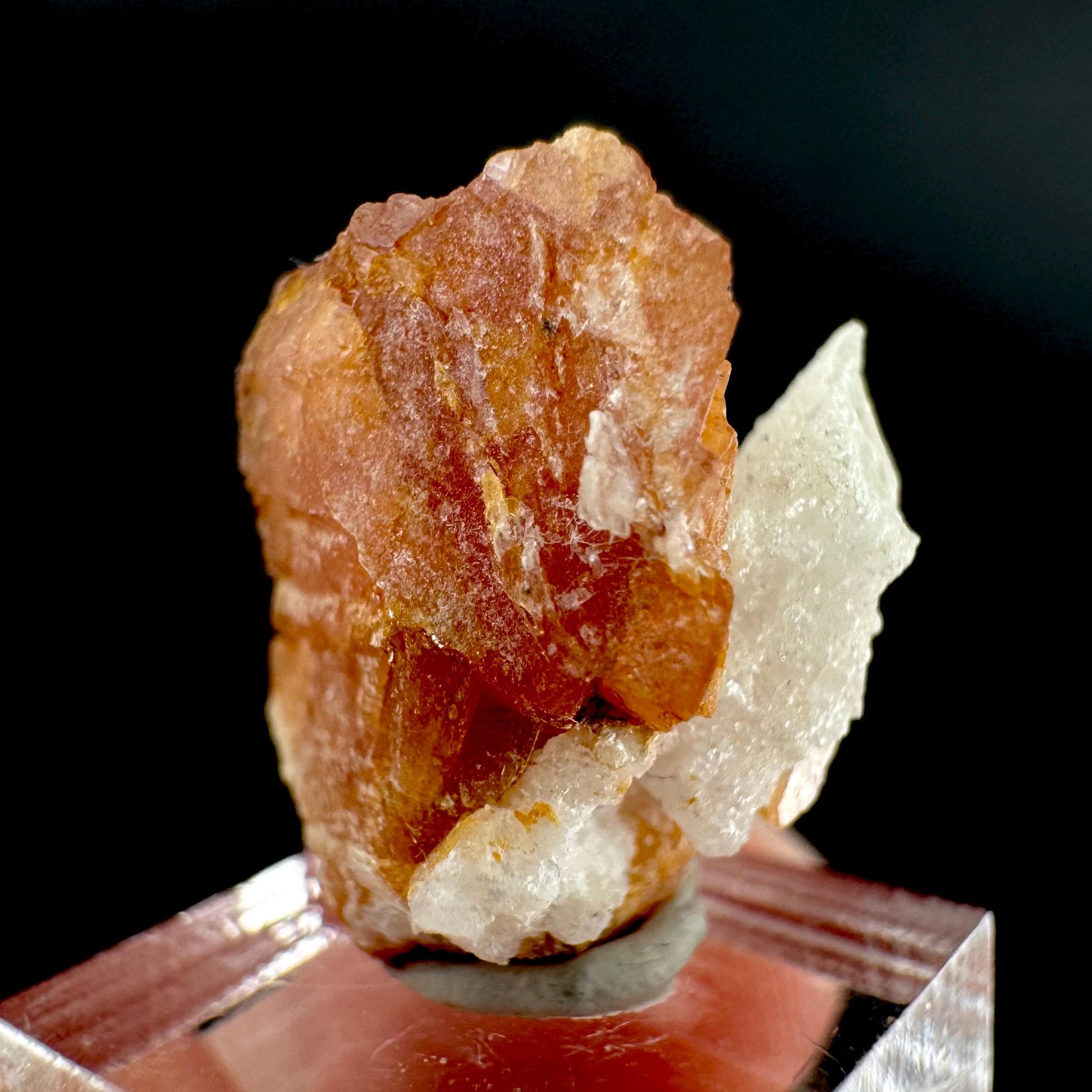 Rhodochrosite | pink crystal, mineral specimen from Pakistan