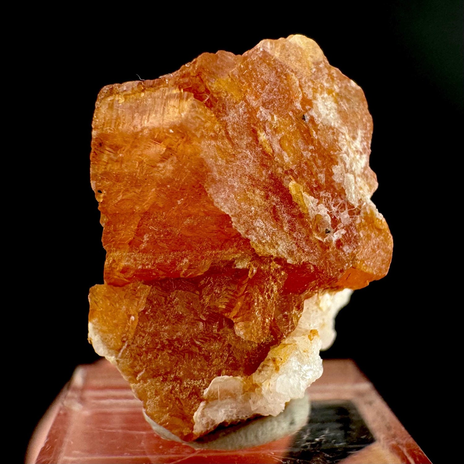 Rhodochrosite | pink crystal, mineral specimen from Pakistan