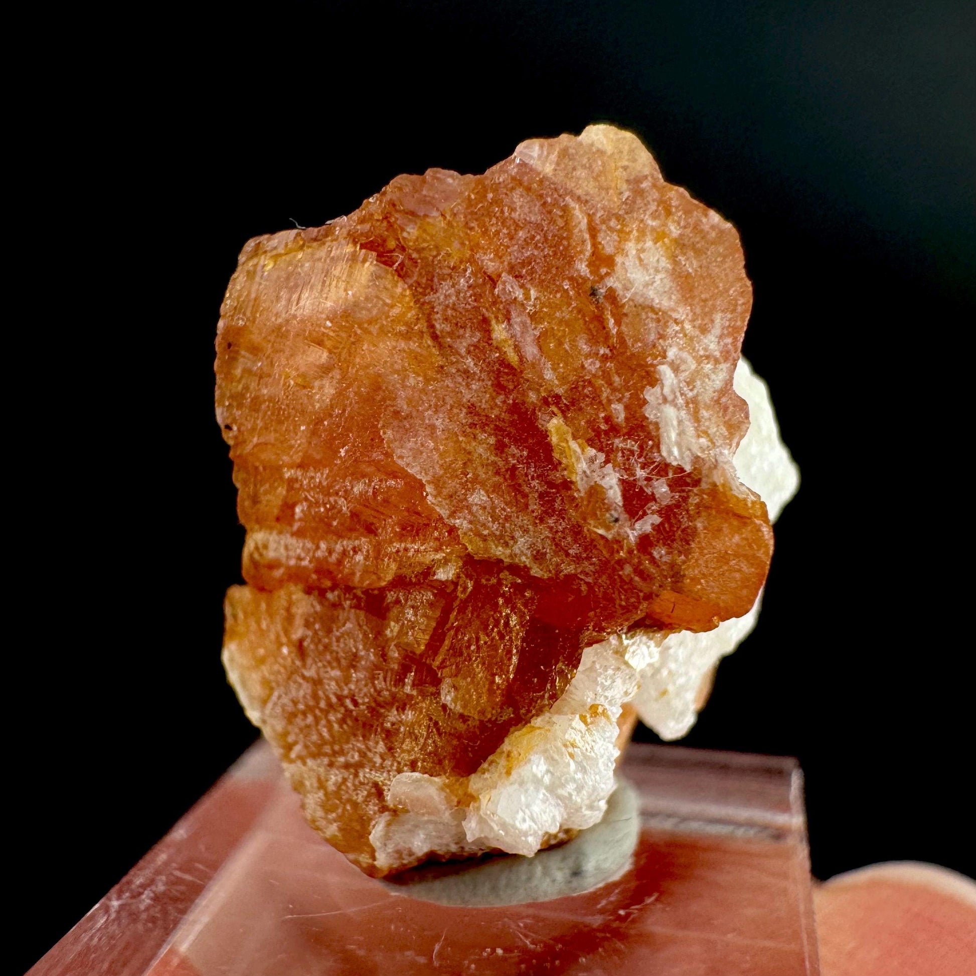 Rhodochrosite | pink crystal, mineral specimen from Pakistan