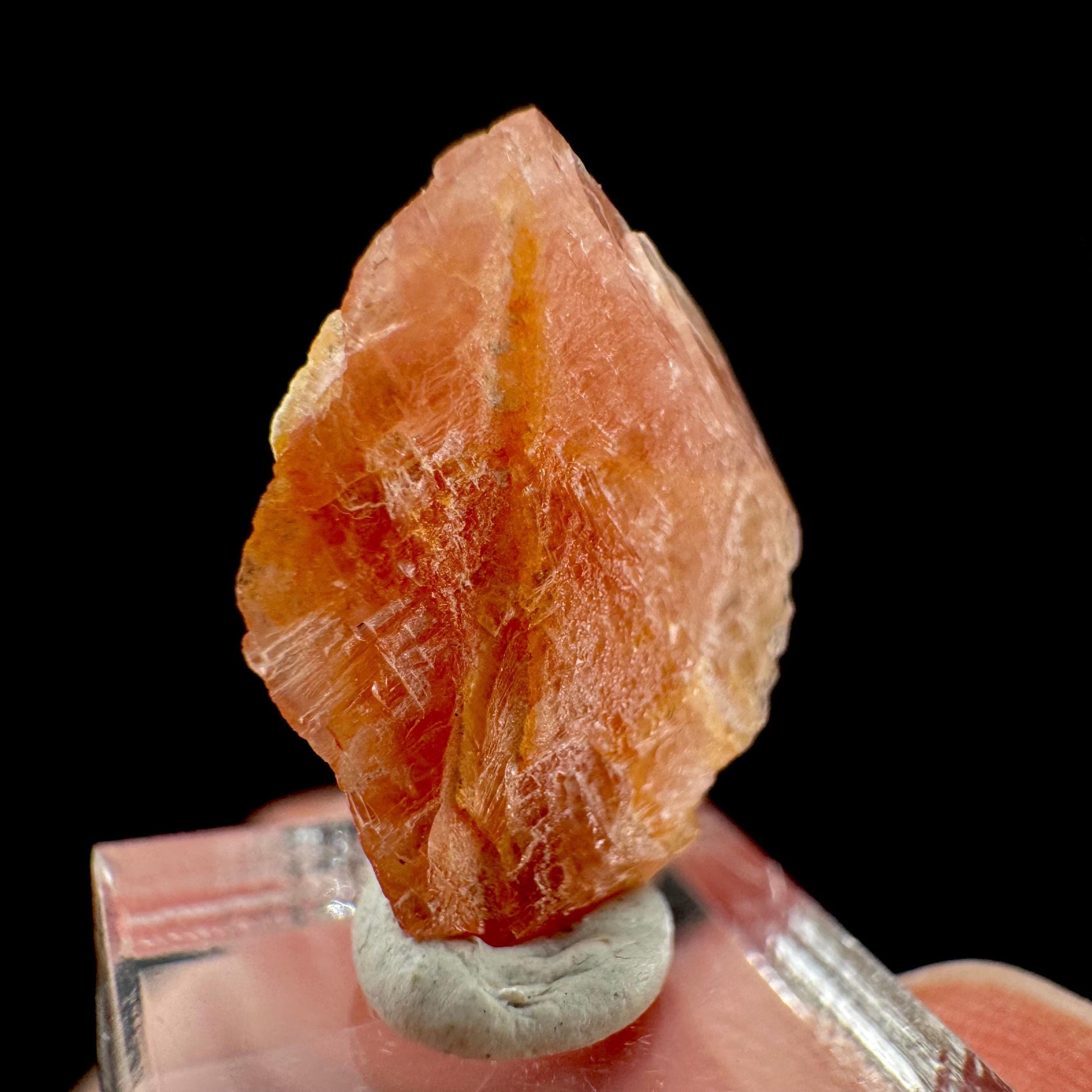 Rhodochrosite | pink crystal, mineral specimen from Pakistan