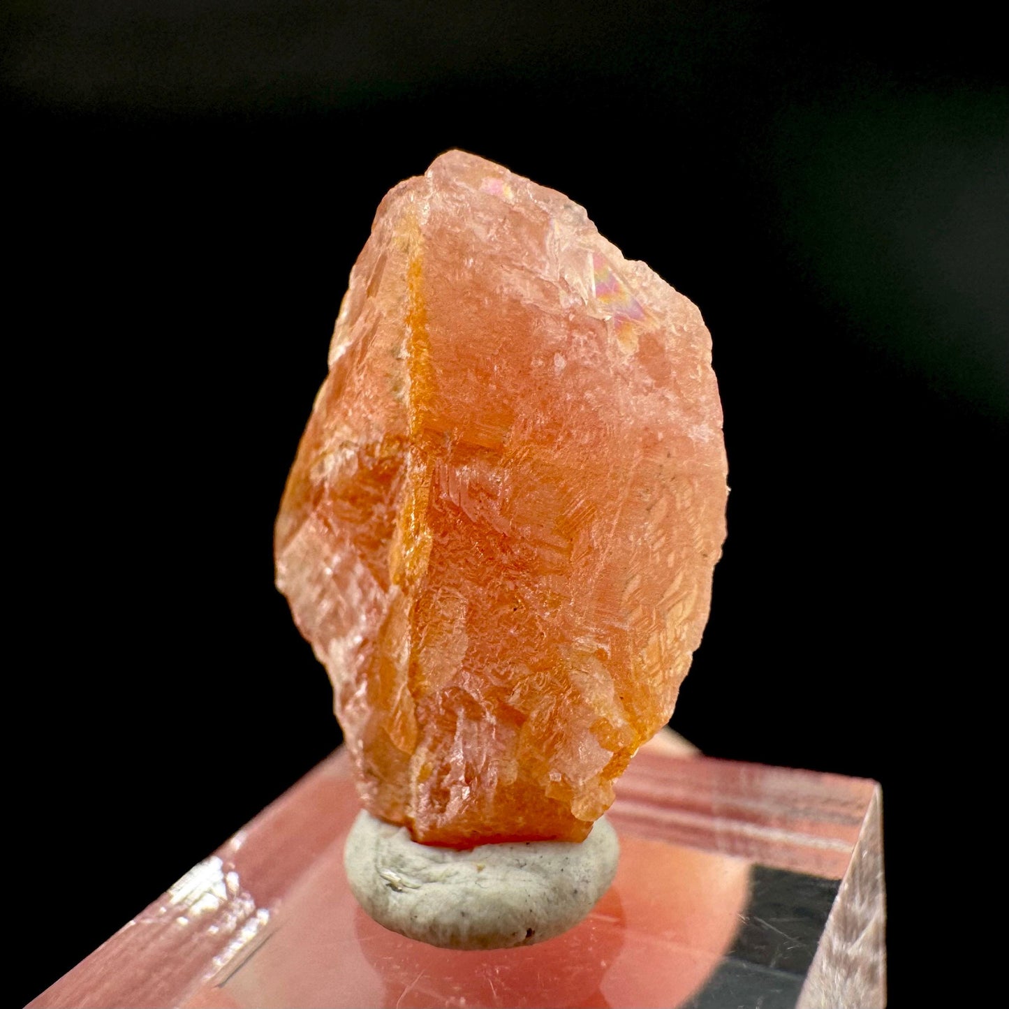 Rhodochrosite | pink crystal, mineral specimen from Pakistan