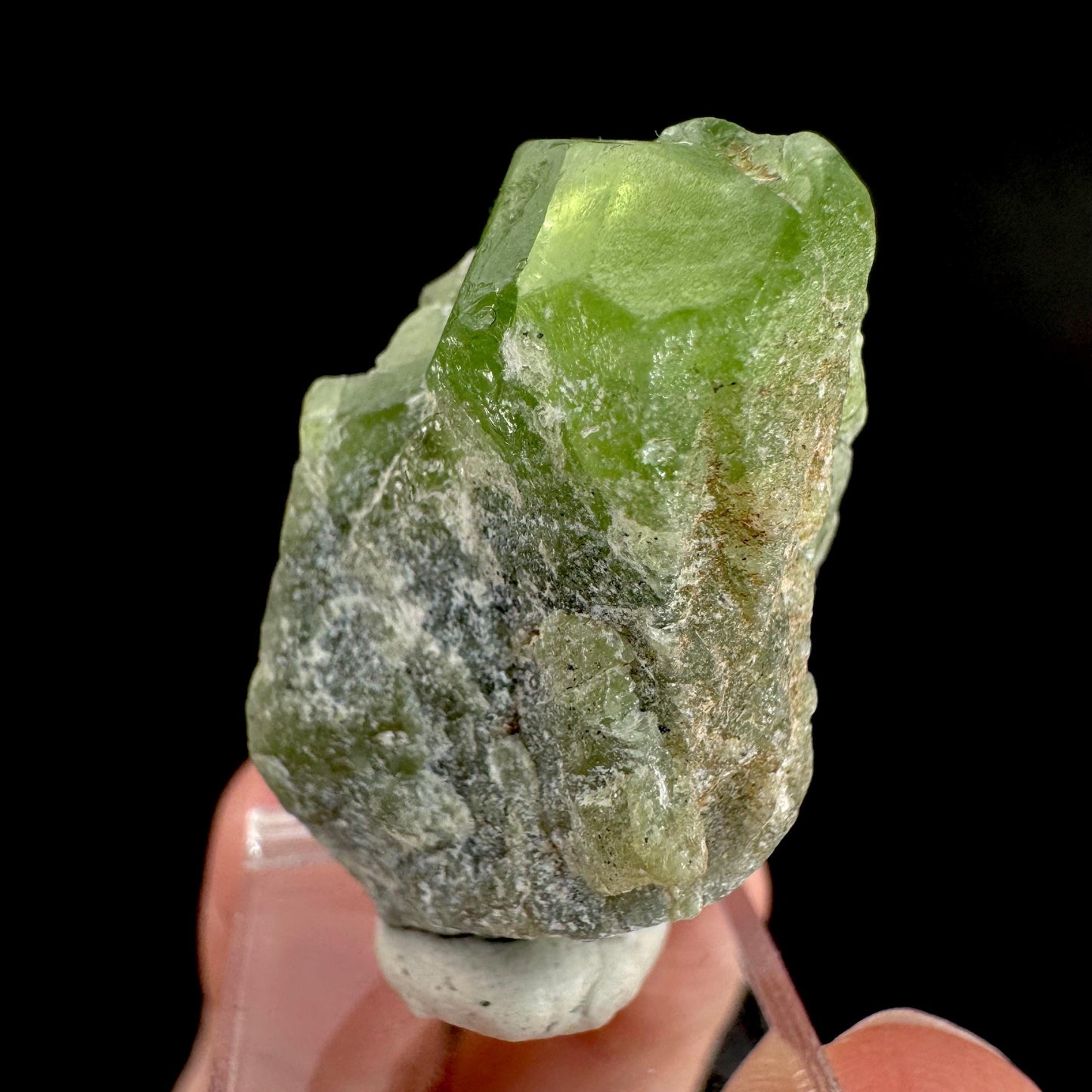 Peridot | natural terminated crystal, mineral specimen from Pakistan