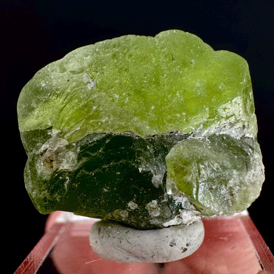 Peridot | natural terminated crystal, mineral specimen from Pakistan