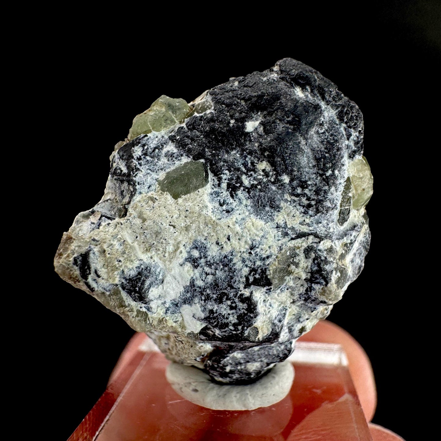 Peridot w/ magnetite | natural terminated crystal, mineral specimen from Pakistan