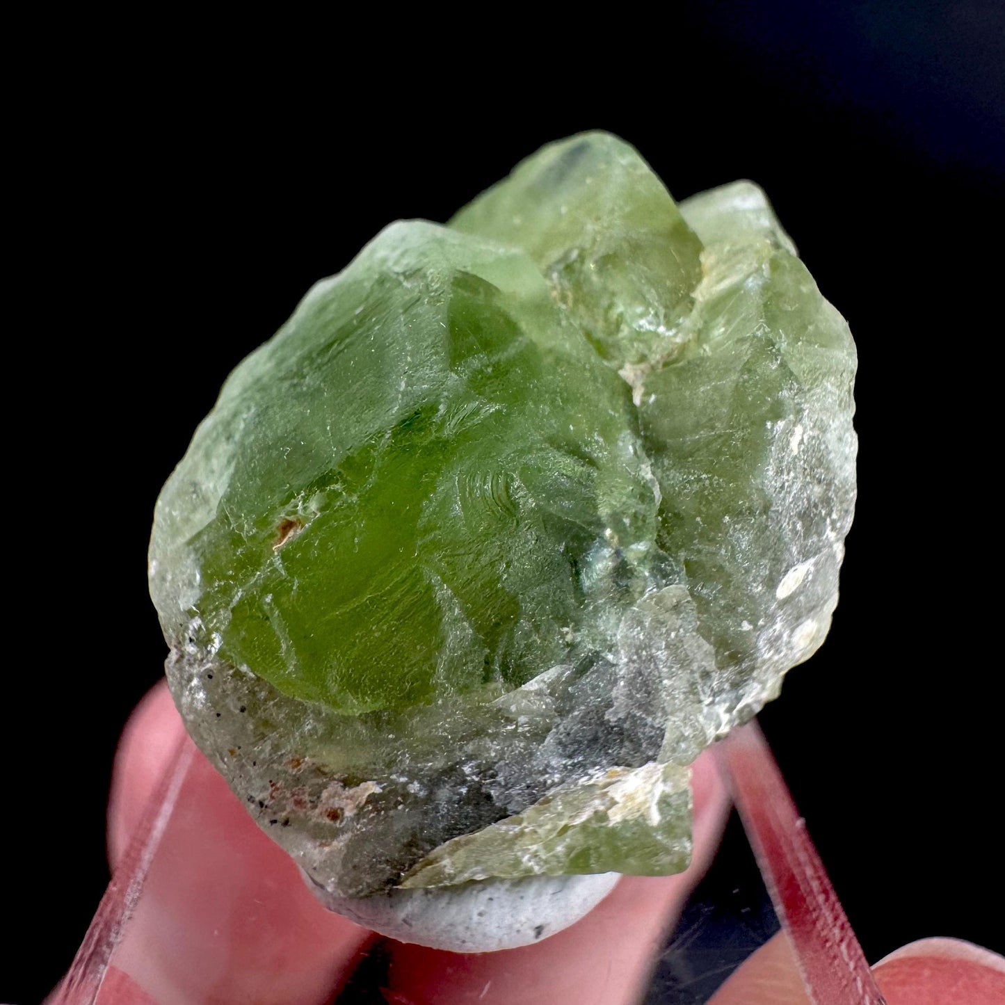 Peridot | natural terminated crystal, mineral specimen from Pakistan