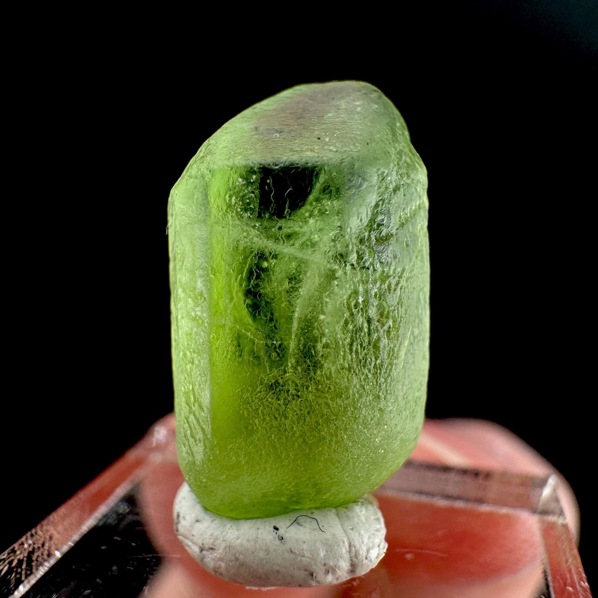 Peridot | natural terminated crystal, mineral specimen from Pakistan