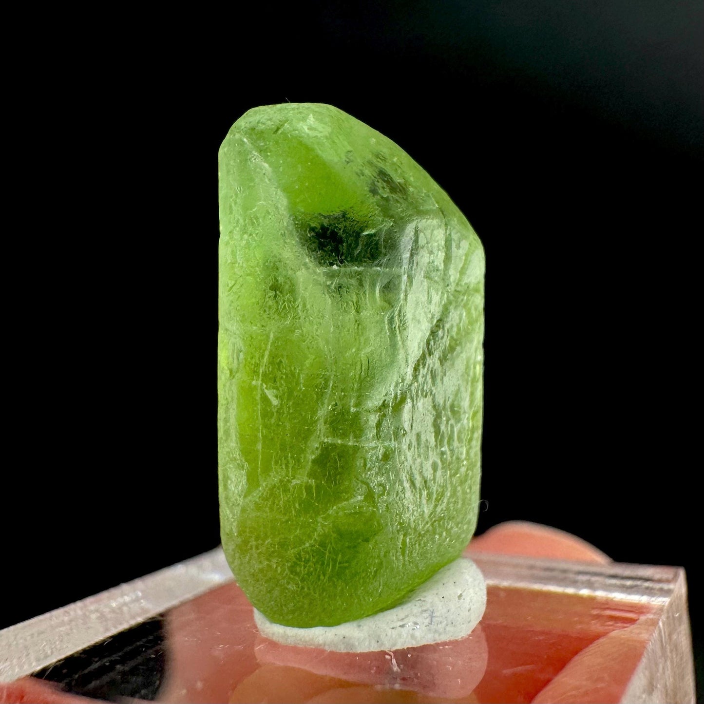 Peridot | natural terminated crystal, mineral specimen from Pakistan