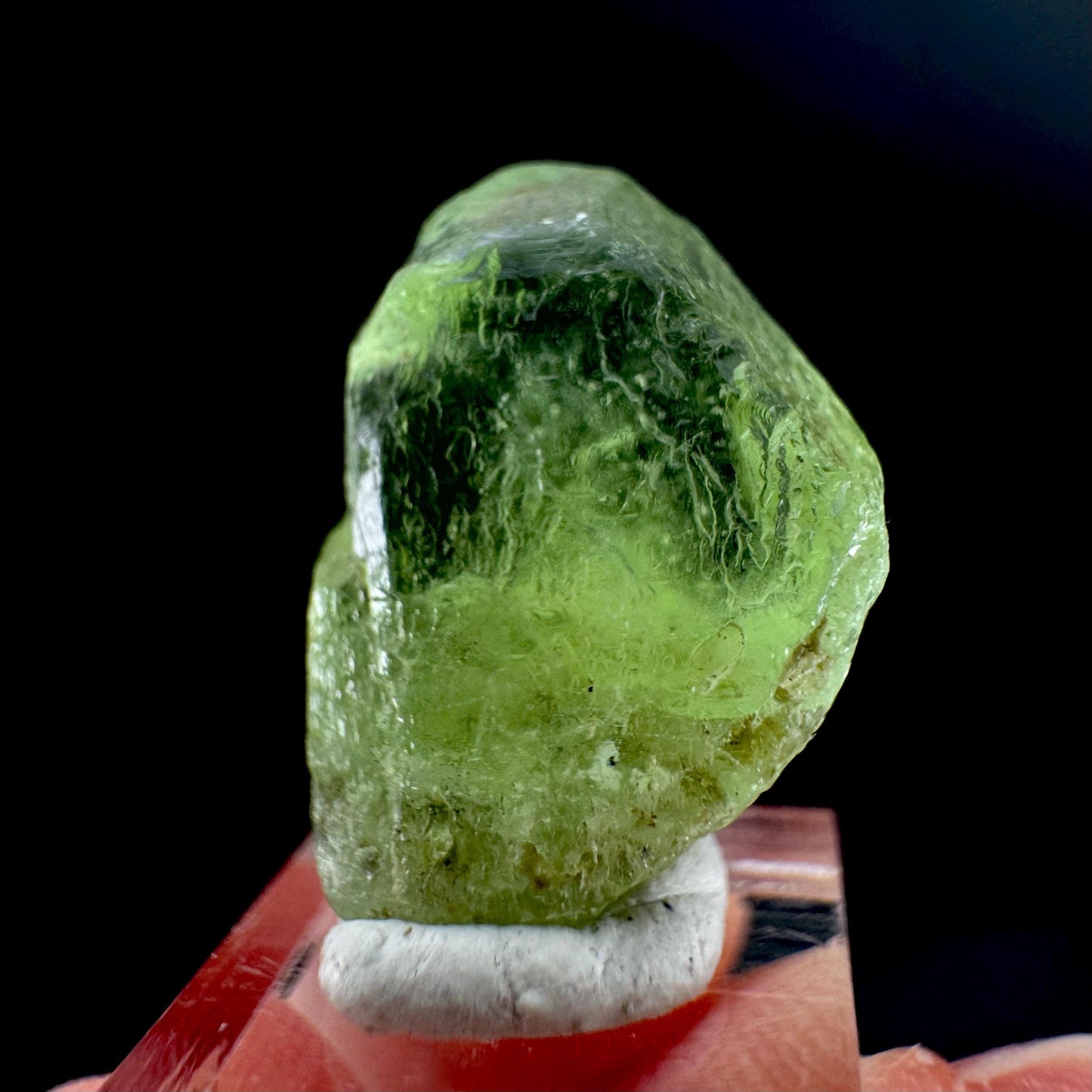 Peridot | natural terminated crystal, mineral specimen from Pakistan