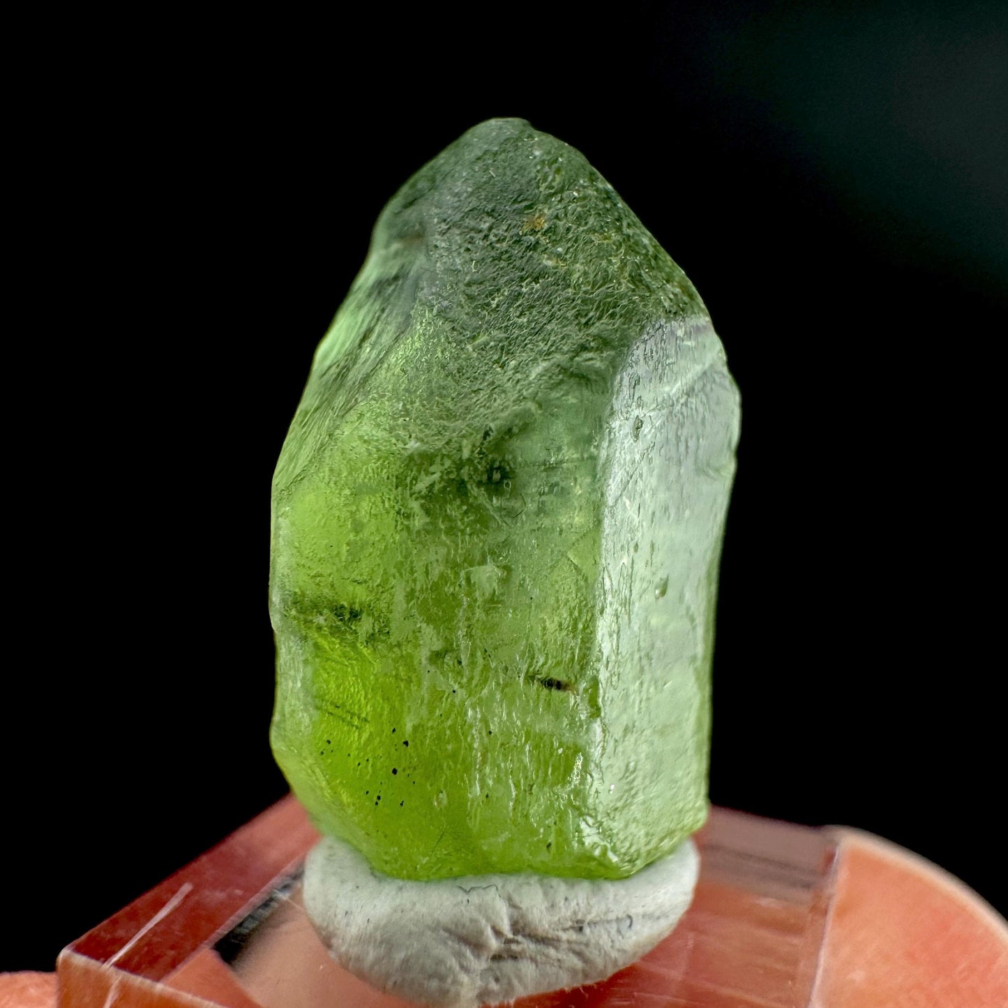 Peridot | natural terminated crystal, mineral specimen from Pakistan