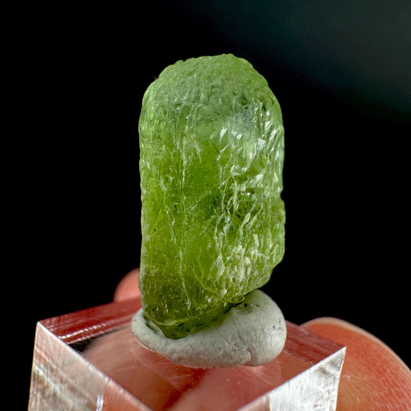 Peridot | natural terminated crystal, mineral specimen from Pakistan