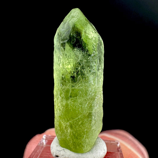 Peridot | natural terminated crystal, mineral specimen from Pakistan
