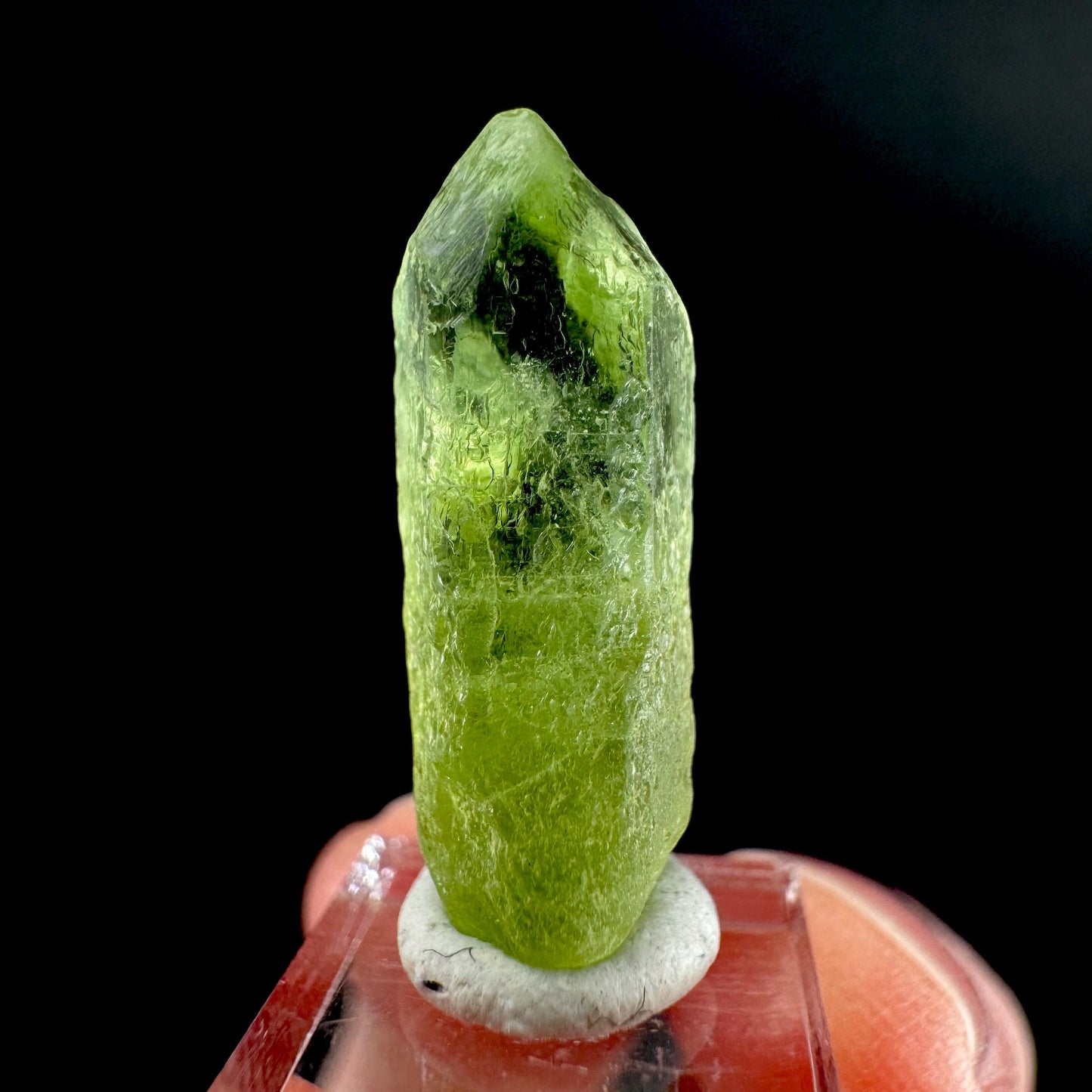 Peridot | natural terminated crystal, mineral specimen from Pakistan