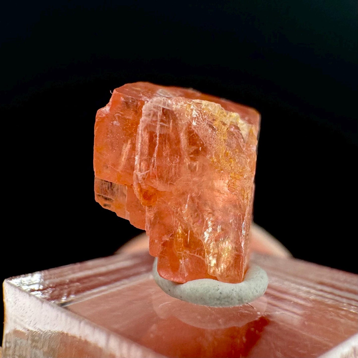 Rhodochrosite | pink crystal, mineral specimen from Pakistan