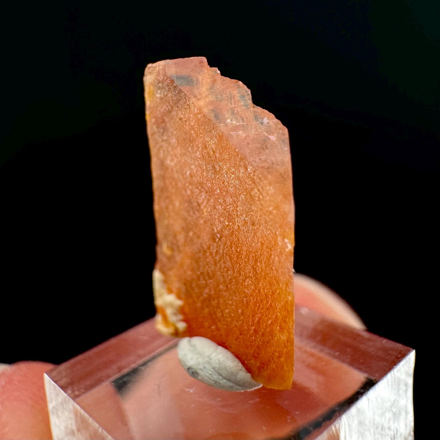 Rhodochrosite | pink crystal, mineral specimen from Pakistan