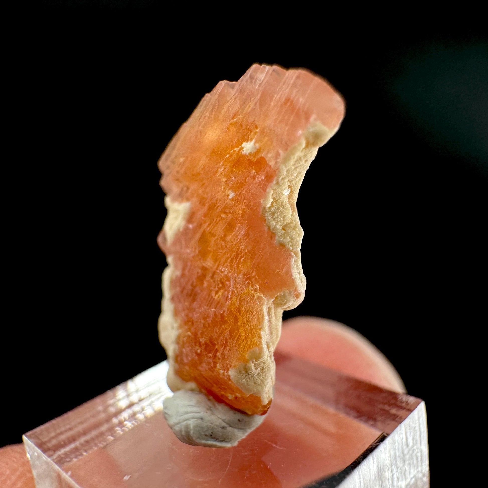 Rhodochrosite | pink crystal, mineral specimen from Pakistan