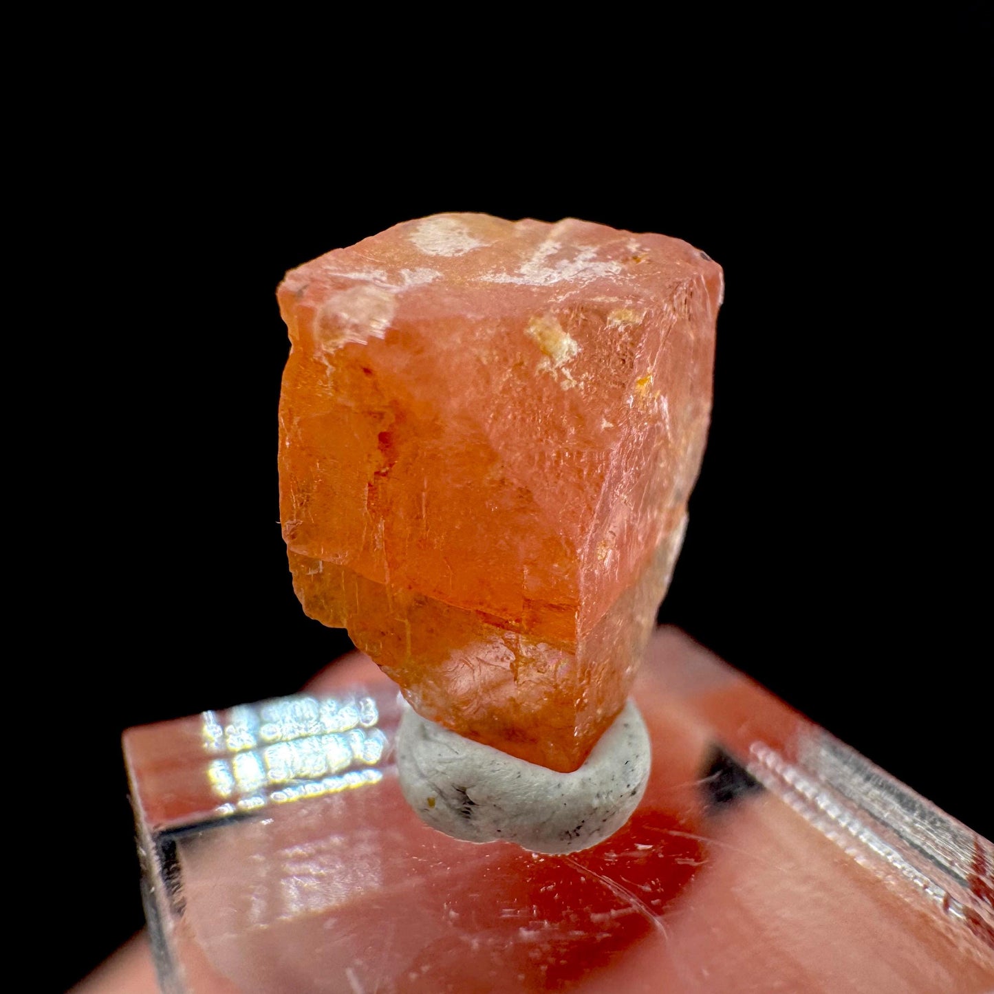 Rhodochrosite | pink crystal, mineral specimen from Pakistan