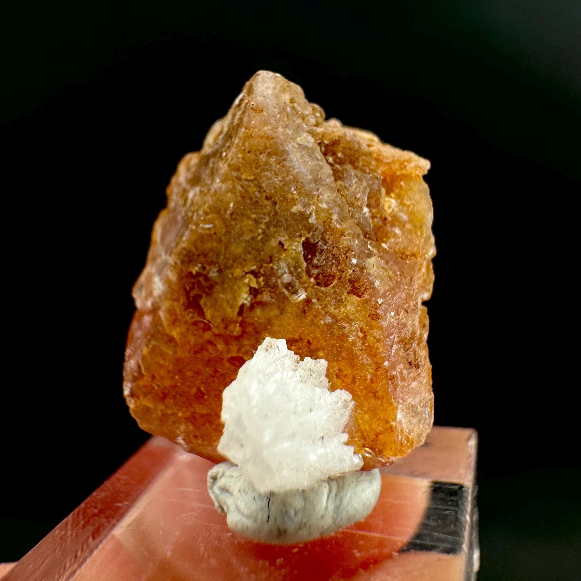 Rhodochrosite | pink crystal, mineral specimen from Pakistan