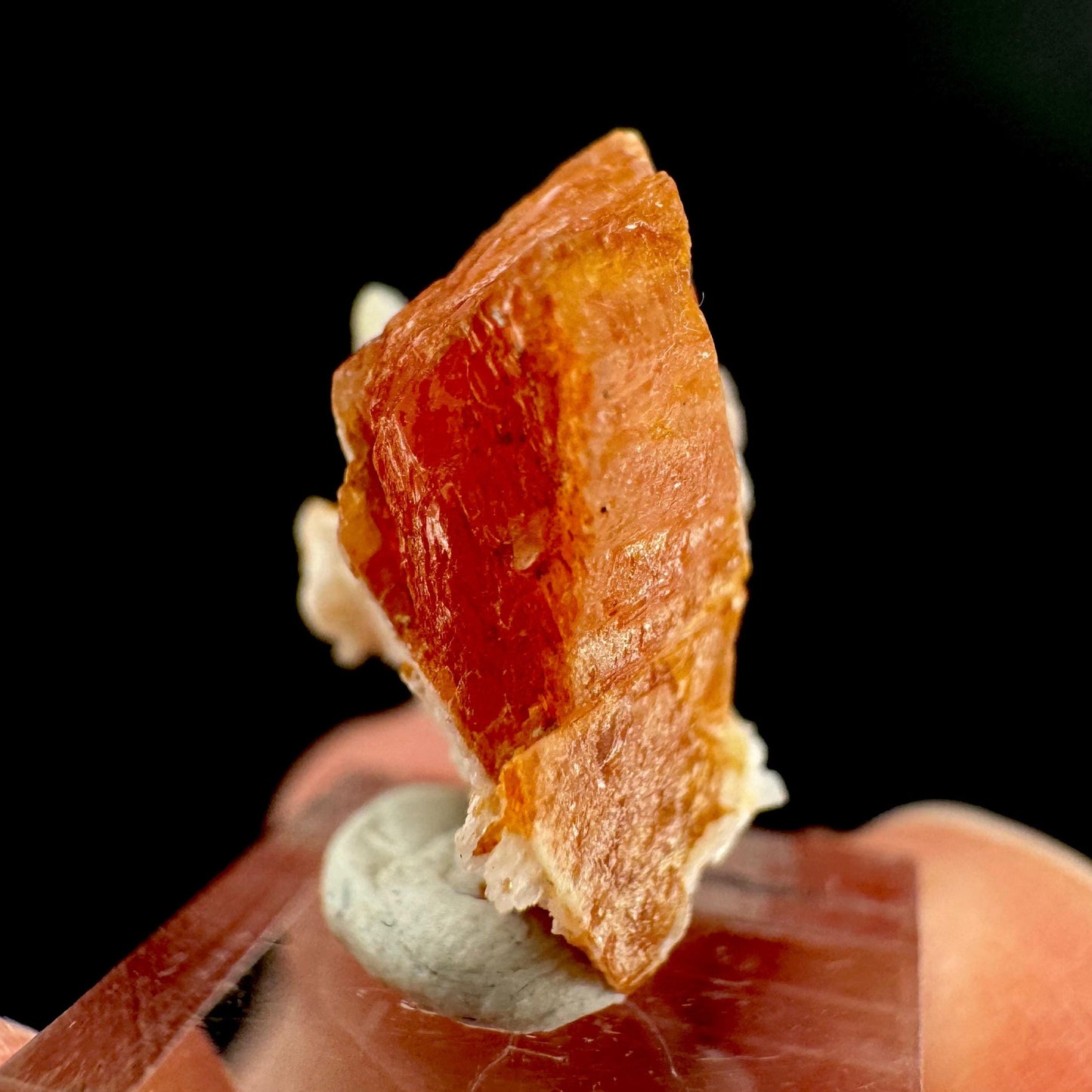 Rhodochrosite | pink crystal, mineral specimen from Pakistan