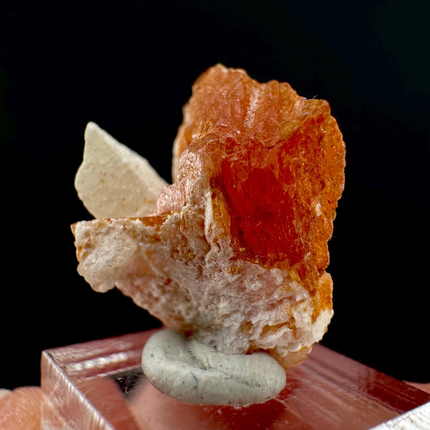 Rhodochrosite | pink crystal, mineral specimen from Pakistan