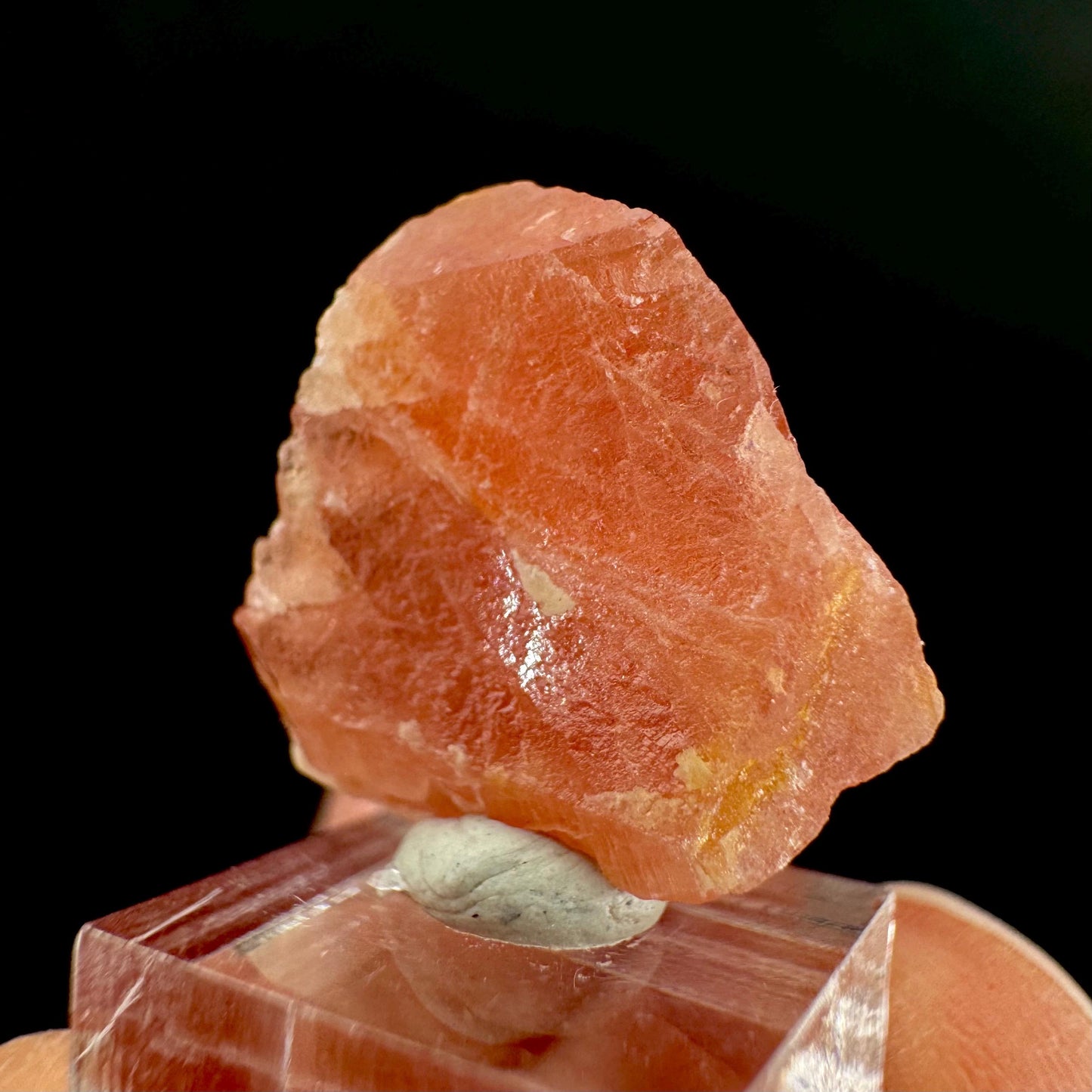 Rhodochrosite | pink crystal, mineral specimen from Pakistan