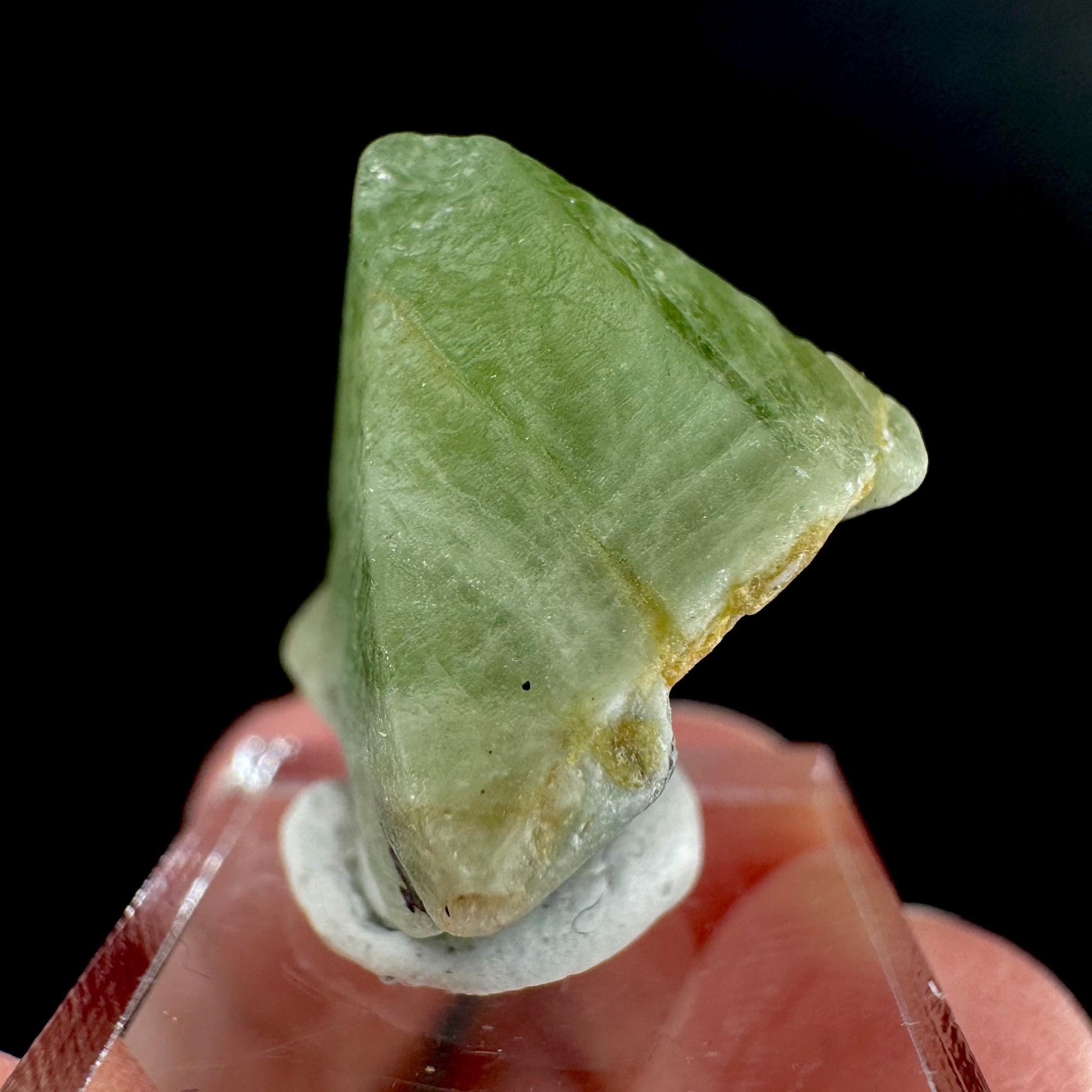Peridot | natural terminated crystal, mineral specimen from Pakistan
