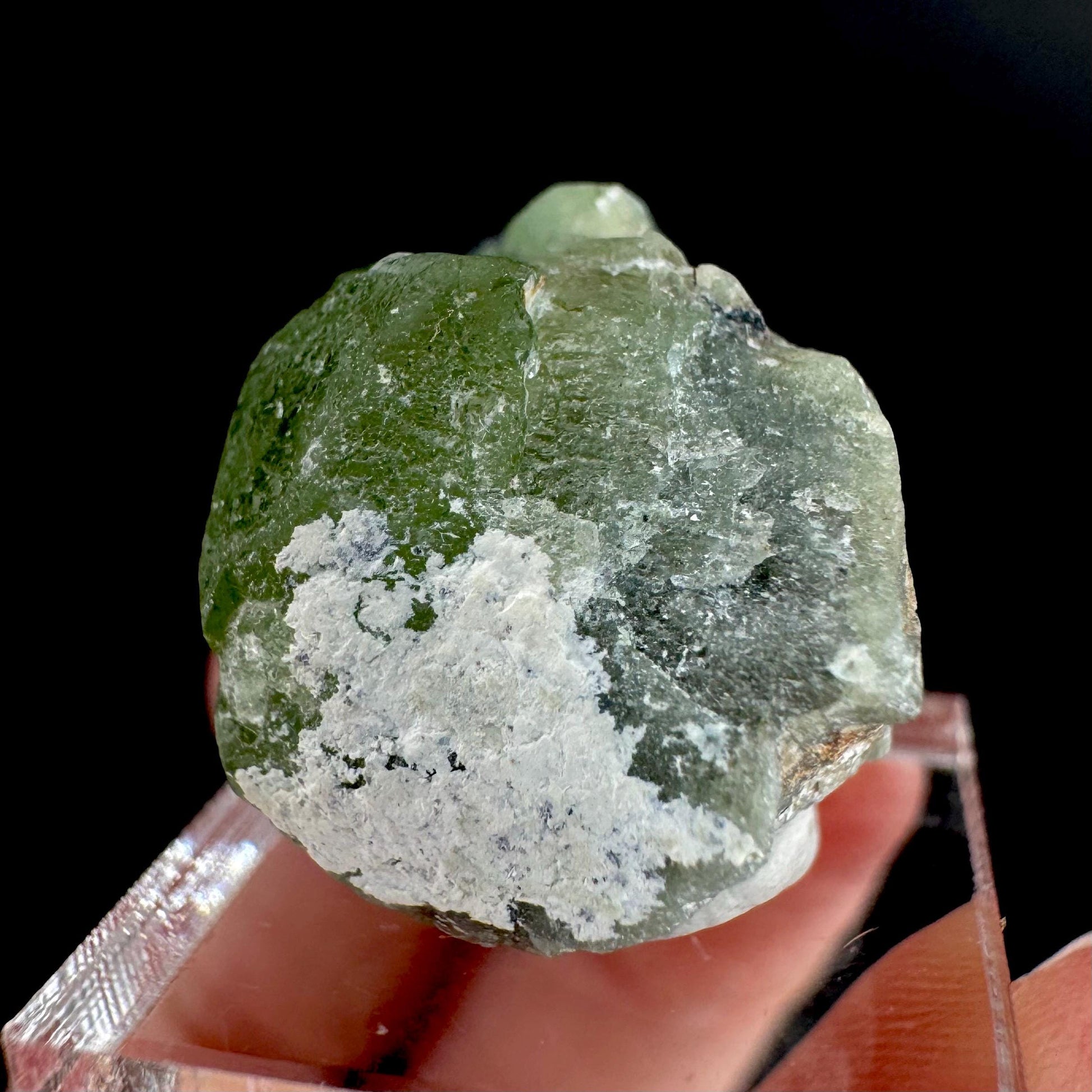 Peridot w/ magnetite | natural terminated crystal, mineral specimen from Pakistan