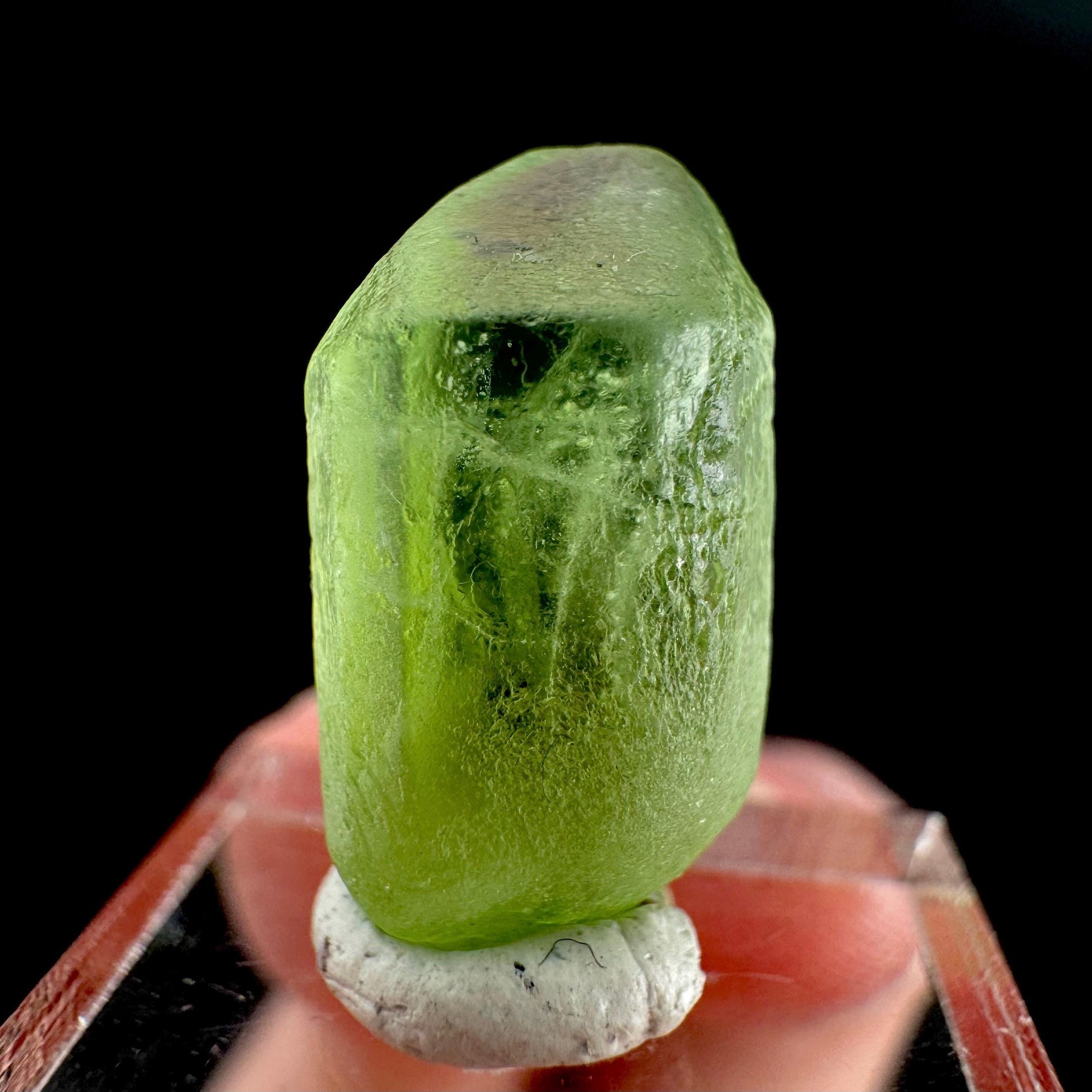 Peridot | natural terminated crystal, mineral specimen from Pakistan