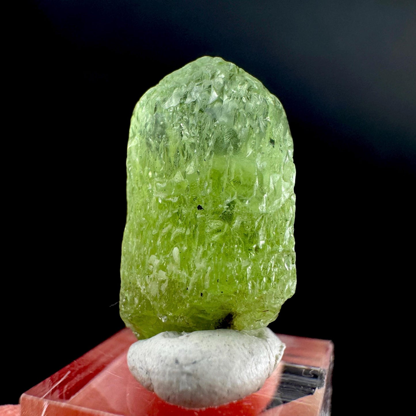 Peridot | natural terminated crystal, mineral specimen from Pakistan