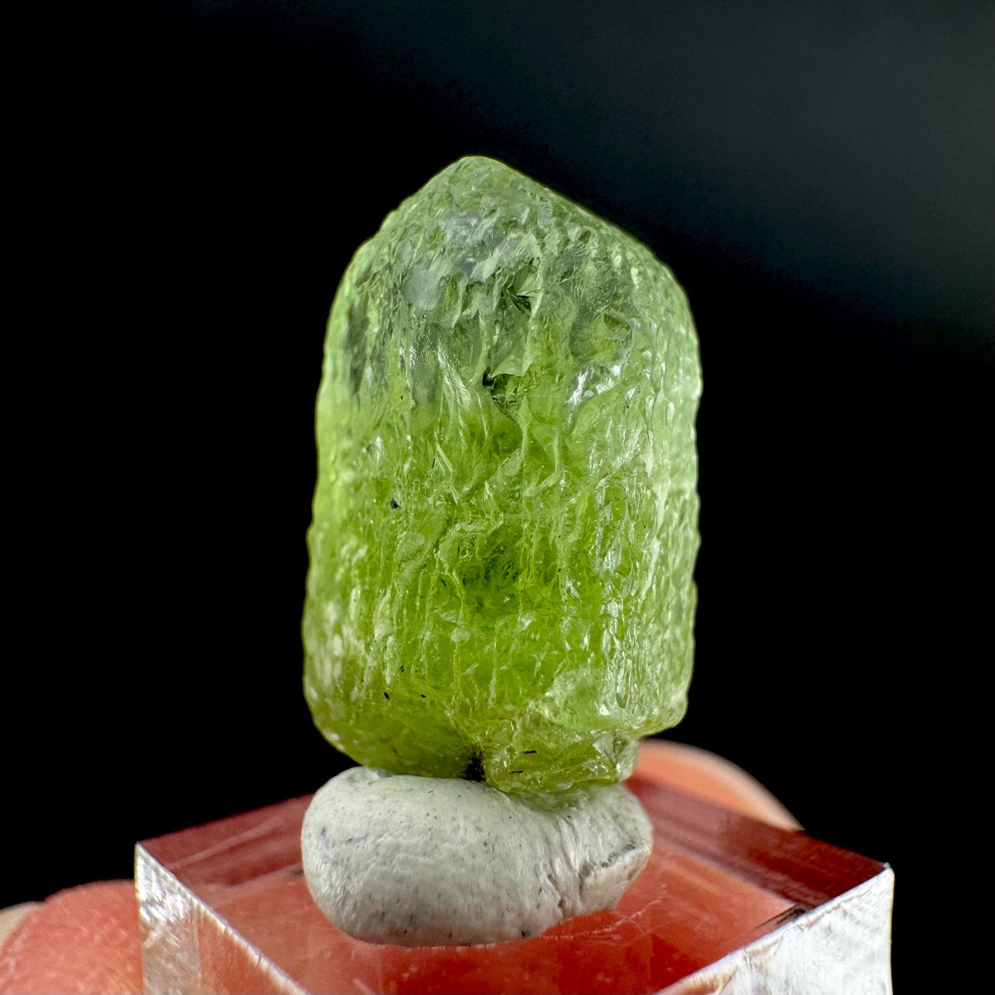 Peridot | natural terminated crystal, mineral specimen from Pakistan